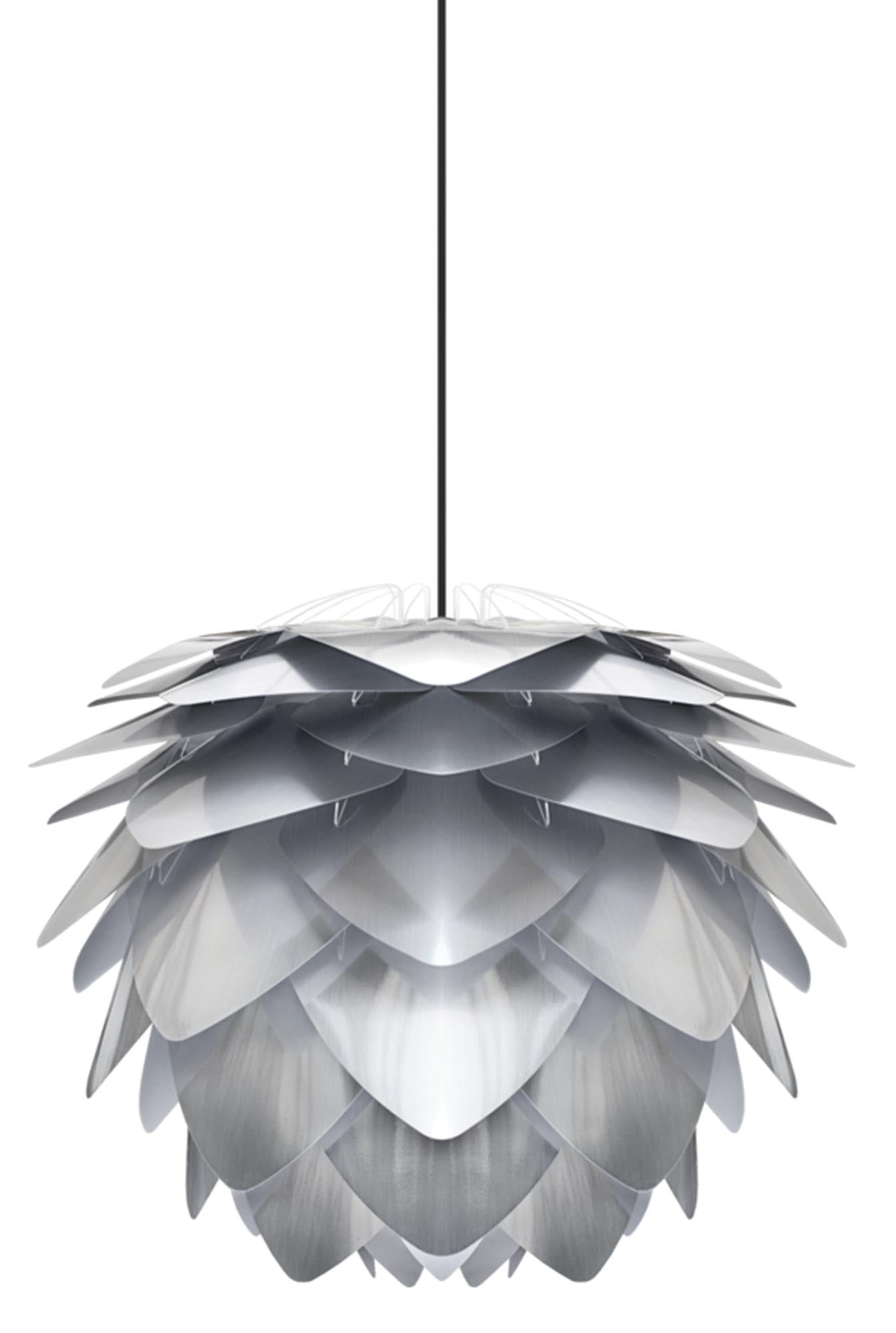 Eleganter Silvia Lampenschirm: Harmonische Lichtverteilung, hochwertige Materialien, vielseitige Farb- und Grössenauswahl.