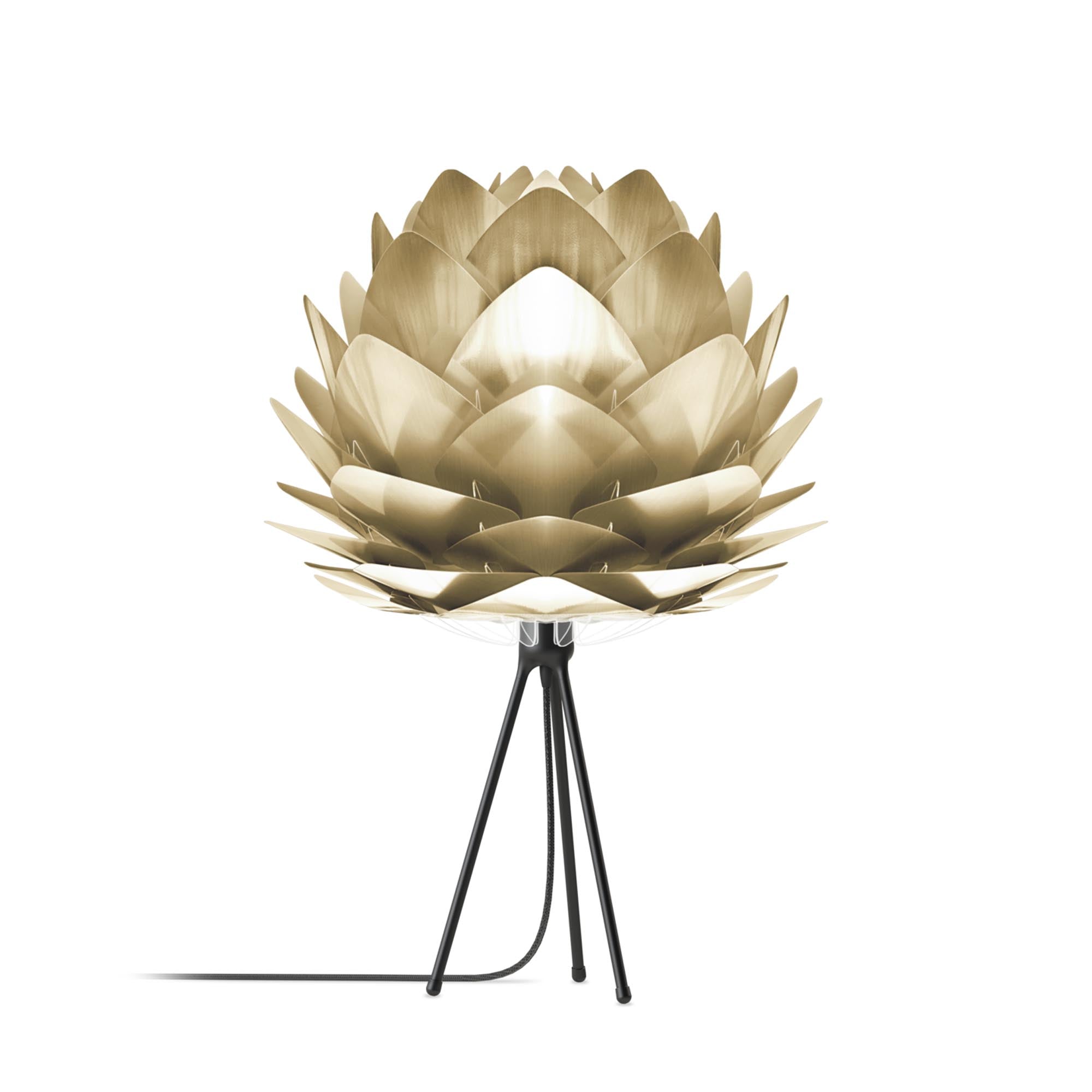 Erleben Sie den Umage Silvia Lampenschirm: Elegantes Design, langlebige Materialien und harmonische Lichtverteilung für jeden Raum.