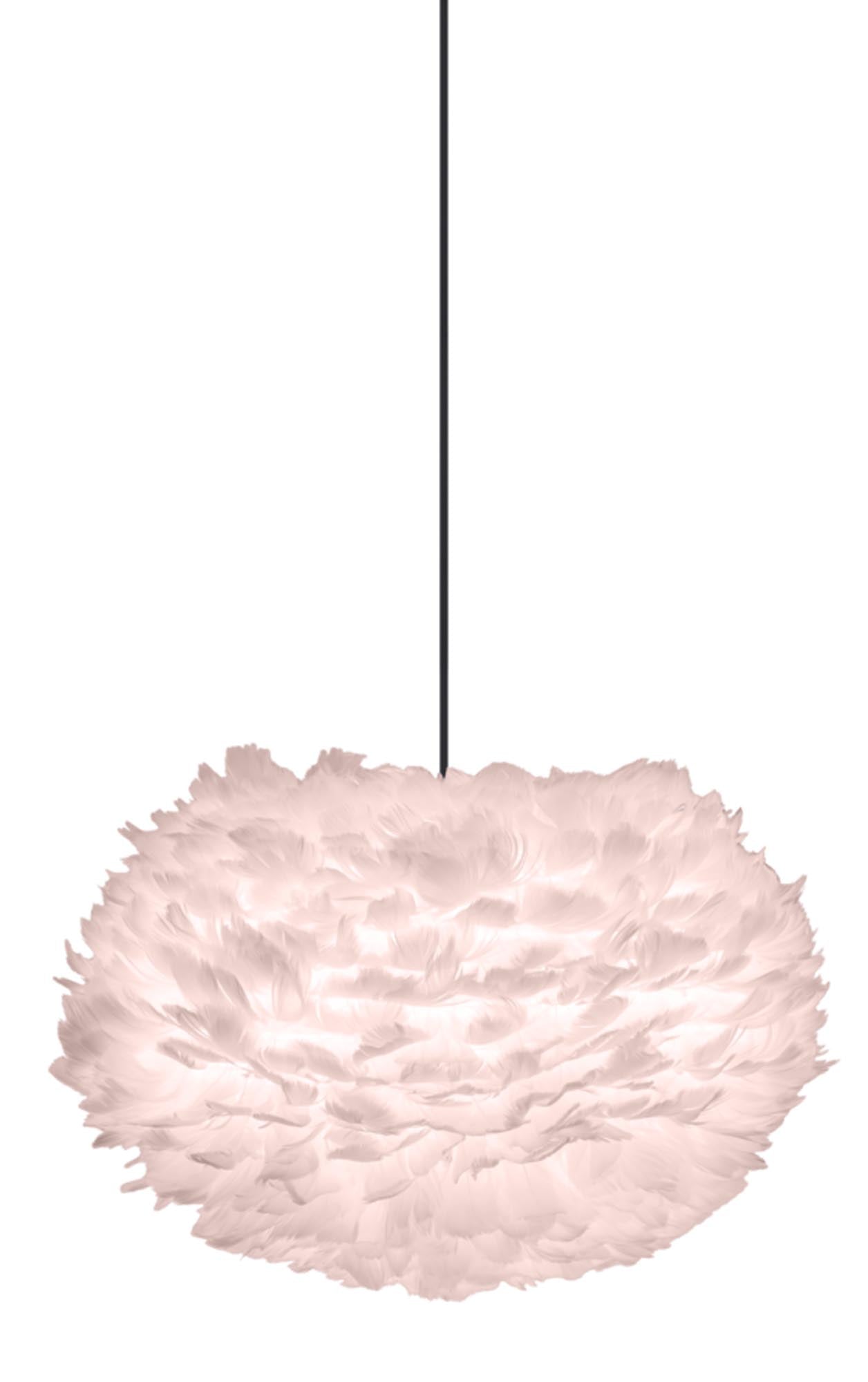Eos Medium: Luxuriöser Federlampenschirm für stilvolle Beleuchtung.