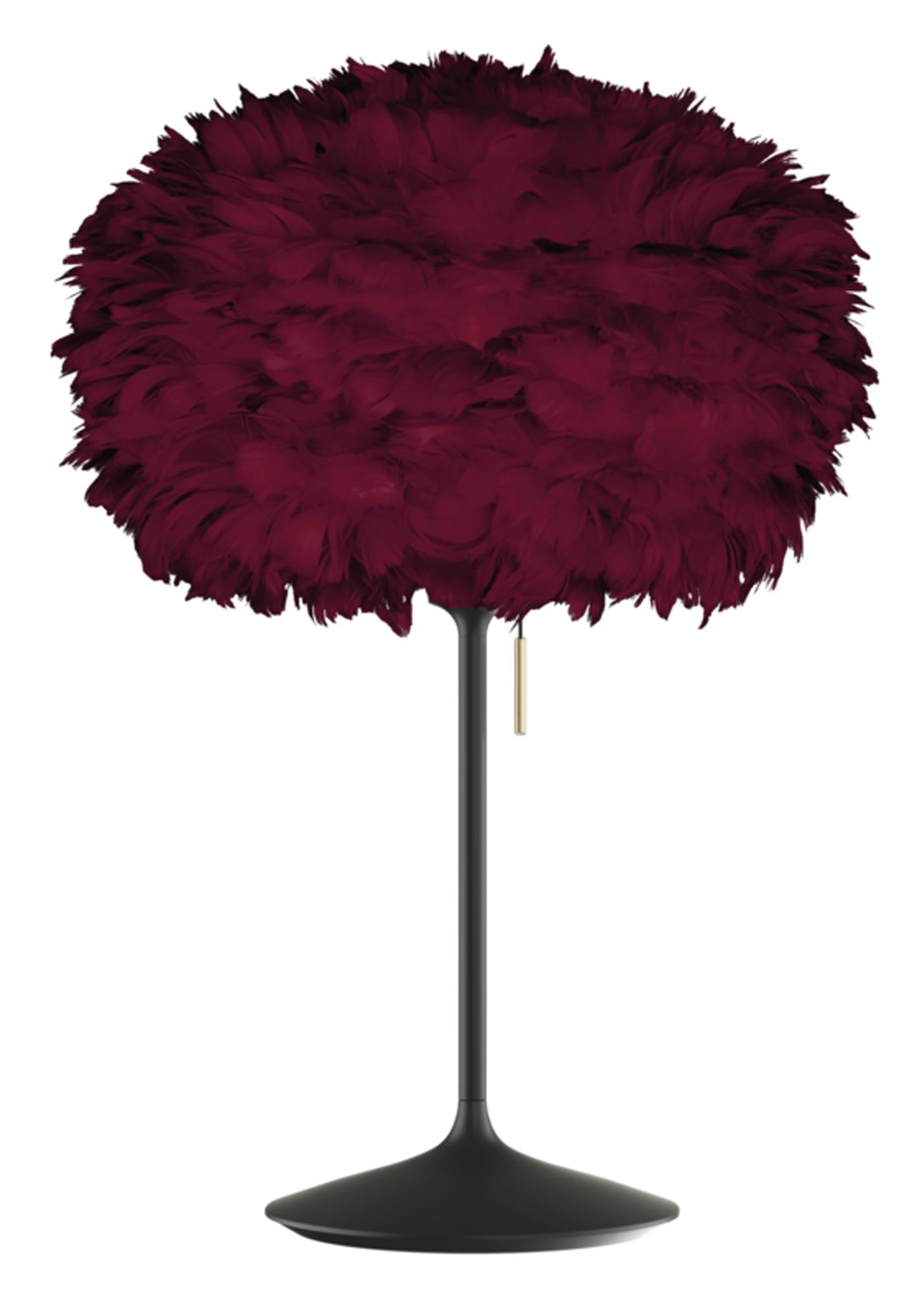 Eos Medium: Luxuriöser Federlampenschirm für stilvolle Beleuchtung.