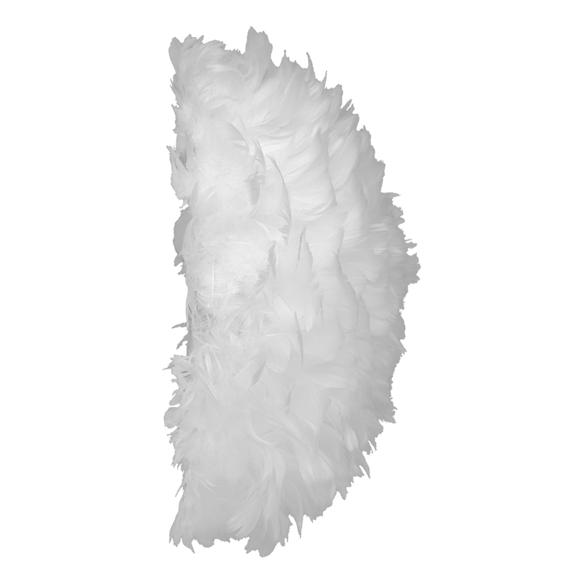 Die Eos UP Deckenleuchte von Umage vereint stilvolle Eleganz mit sanfter Beleuchtung, ideal für gemütliche Wohnräume und moderne Akzente.