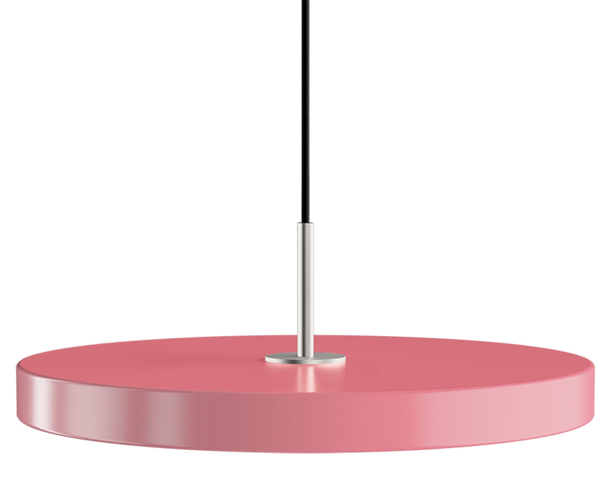 Asteria Pendelleuchte: Stilvolle Beleuchtung mit skandinavischem Flair.