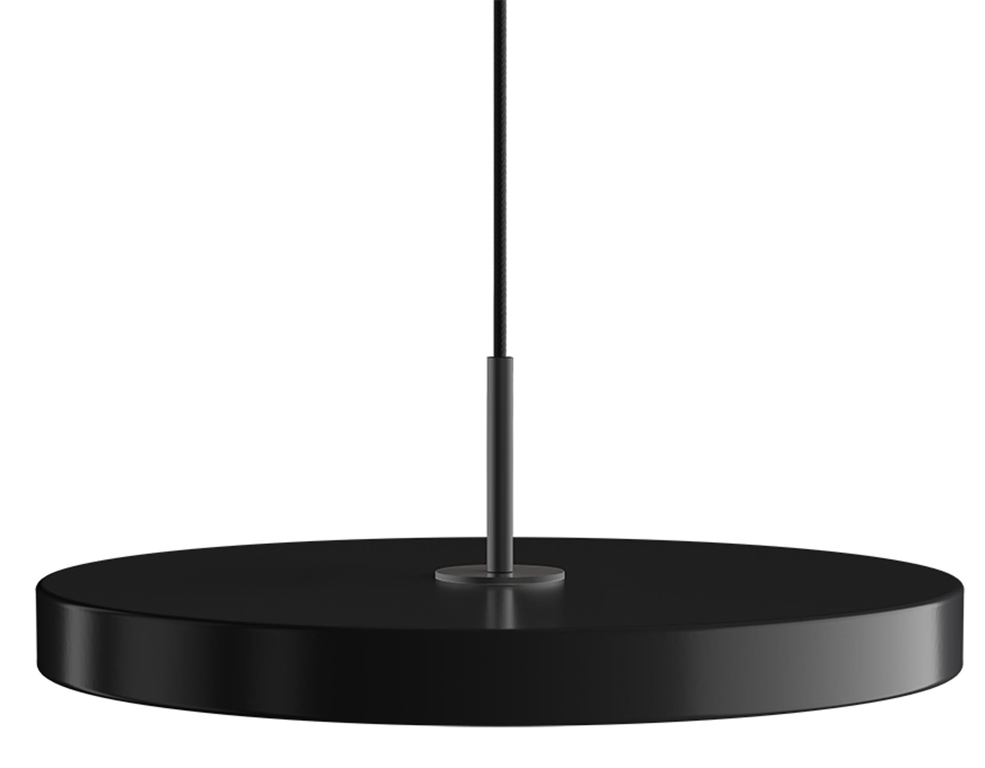 Asteria Pendelleuchte: Stilvolle Beleuchtung mit skandinavischem Flair.