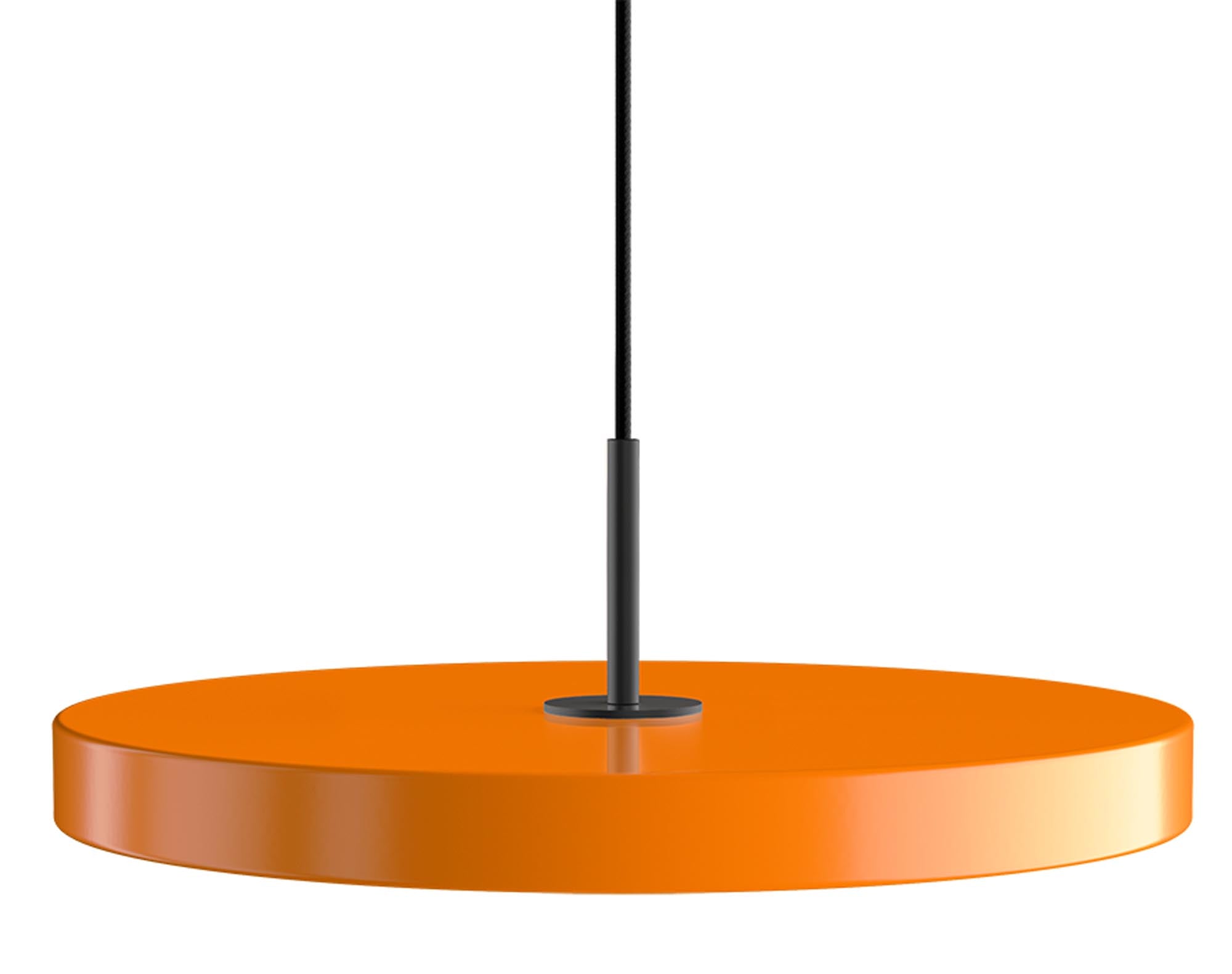 Asteria Pendelleuchte: Stilvolle Beleuchtung mit skandinavischem Flair.