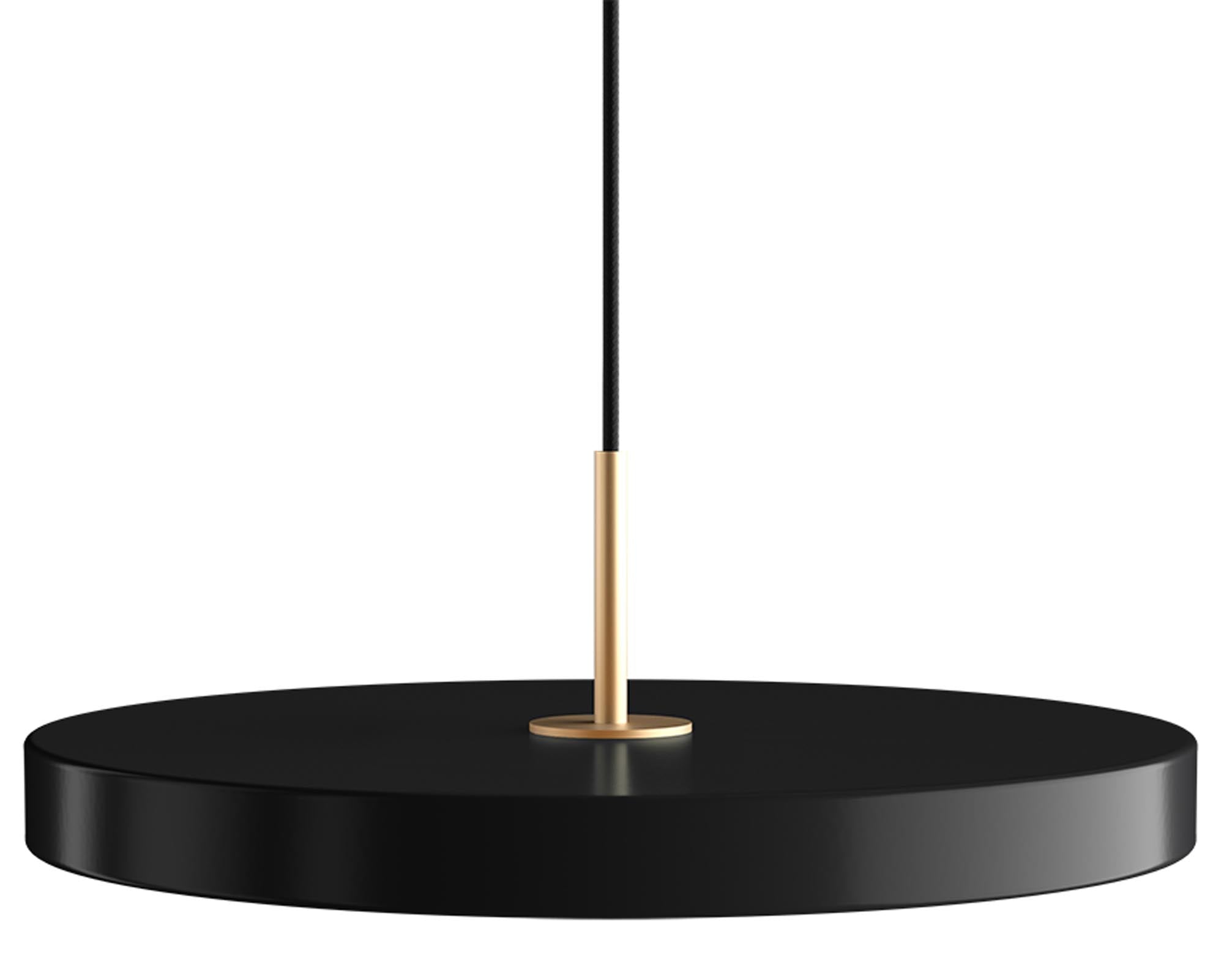 Asteria Pendelleuchte: Zeitloses Design trifft auf moderne Eleganz.