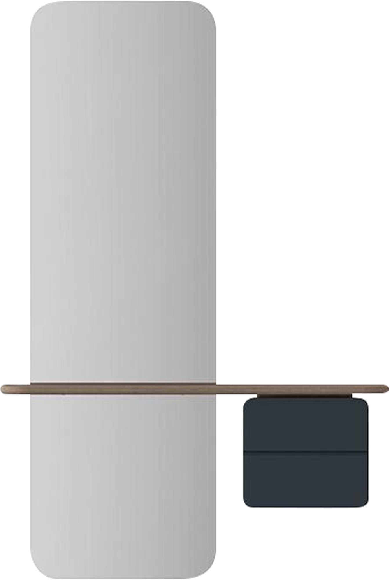 Elegantes Wandregal von Umage aus hochwertiger Eiche, ideal für zeitgemäße Wohnräume und kreative Dekoration.