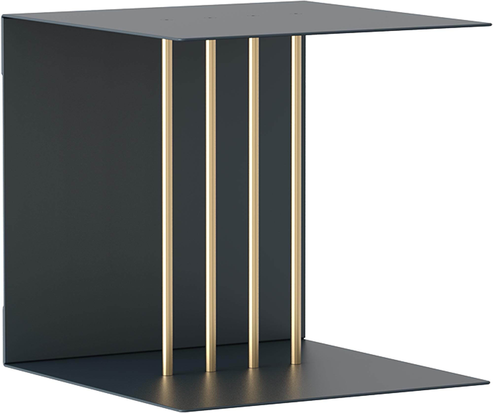 Entdecken Sie das Teaser Wandregal von Umage: ein elegantes, modernes Regal, das stilvoll dekoriert und praktisch verstaut. Perfekt für jedes Zuhause!