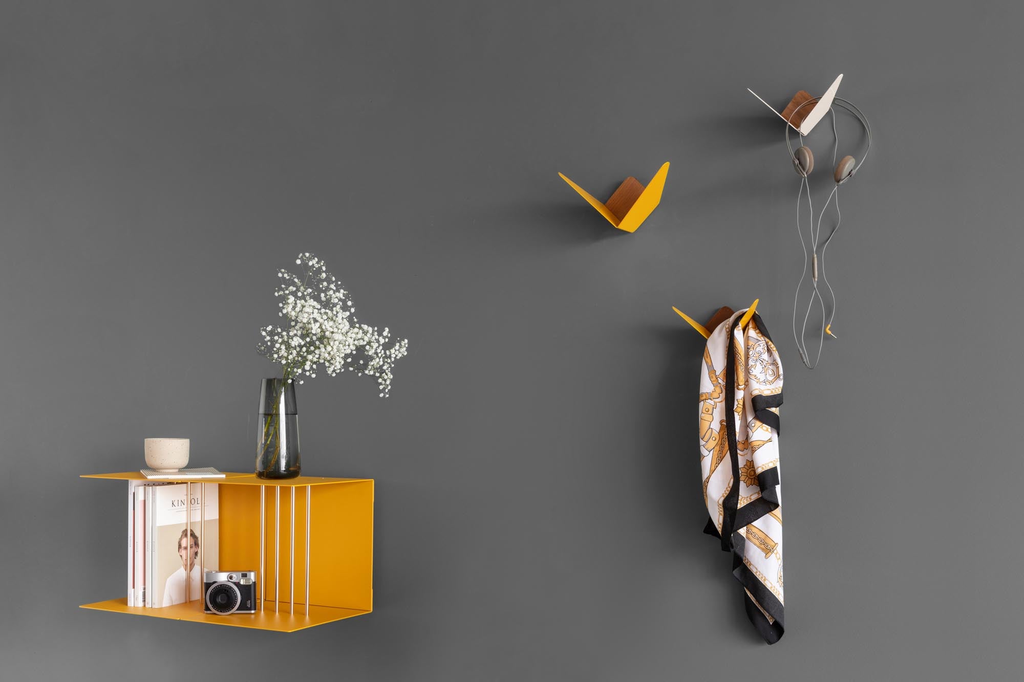 Stilvolles Umage Teaser Wandregal: Vielseitig und platzsparend.