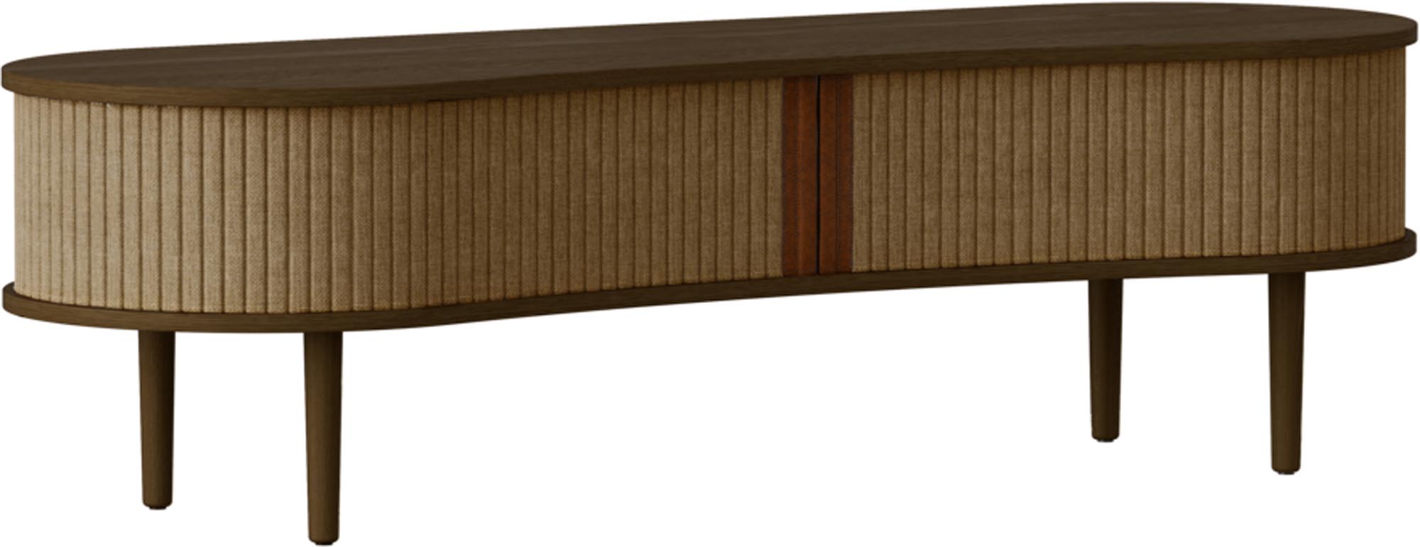 Entdecken Sie die Audacious TV Bank von Umage – ein elegantes Sideboard aus hochwertigem Eichenholz, das Stil und Funktionalität vereint.