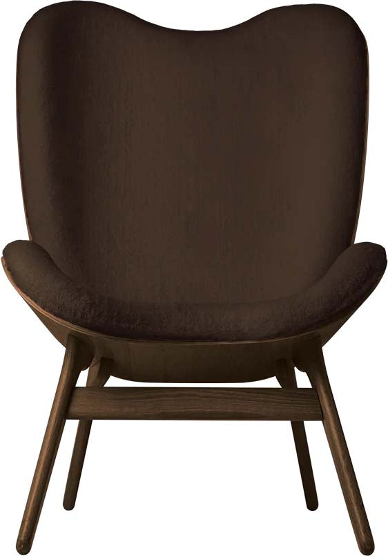 Entdecken Sie den A Conversation Piece Tall Sessel von Umage – ein stilvolles Möbelstück, das Komfort und skandinavische Ästhetik vereint.