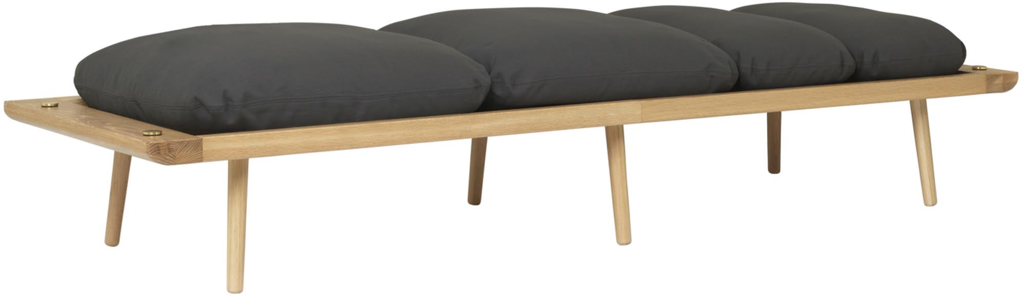 Entspannen Sie stilvoll mit dem Lounge Around Daybed von Umage – skandinavisches Design trifft auf höchsten Komfort.