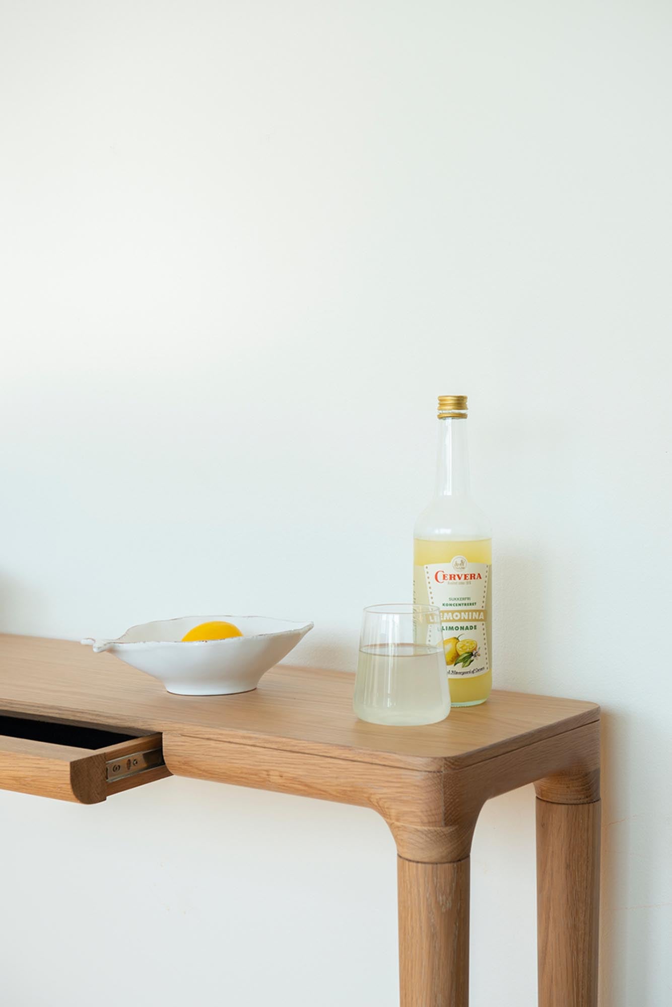 Stilvoller Umage Konsolentisch Heart'n'Soul aus Eichenholz.