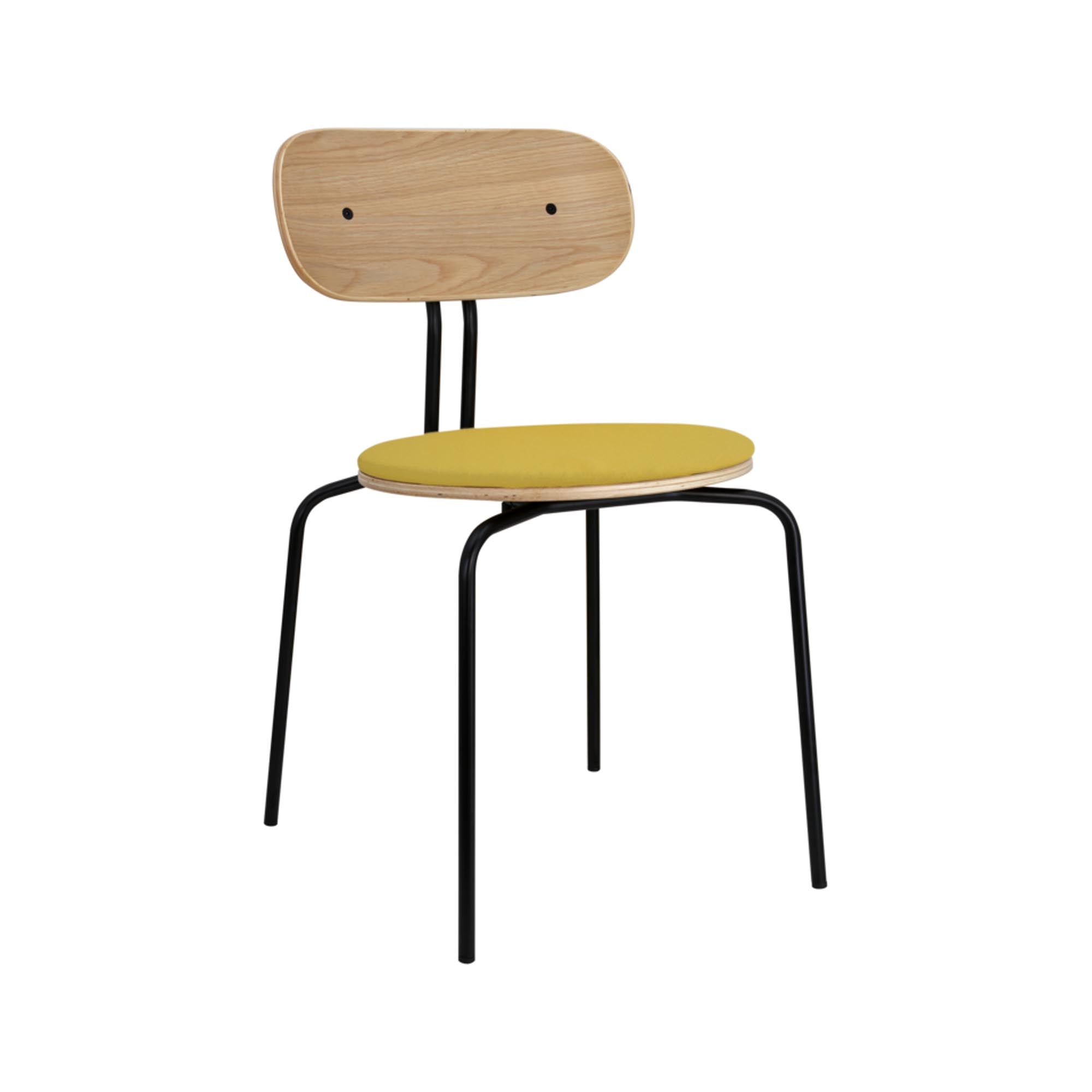 Entdecken Sie den Curious Stuhl gepolstert von Umage: Elegantes Design, optimaler Komfort und vielseitige Einsatzmöglichkeiten für Ihr Zuhause.