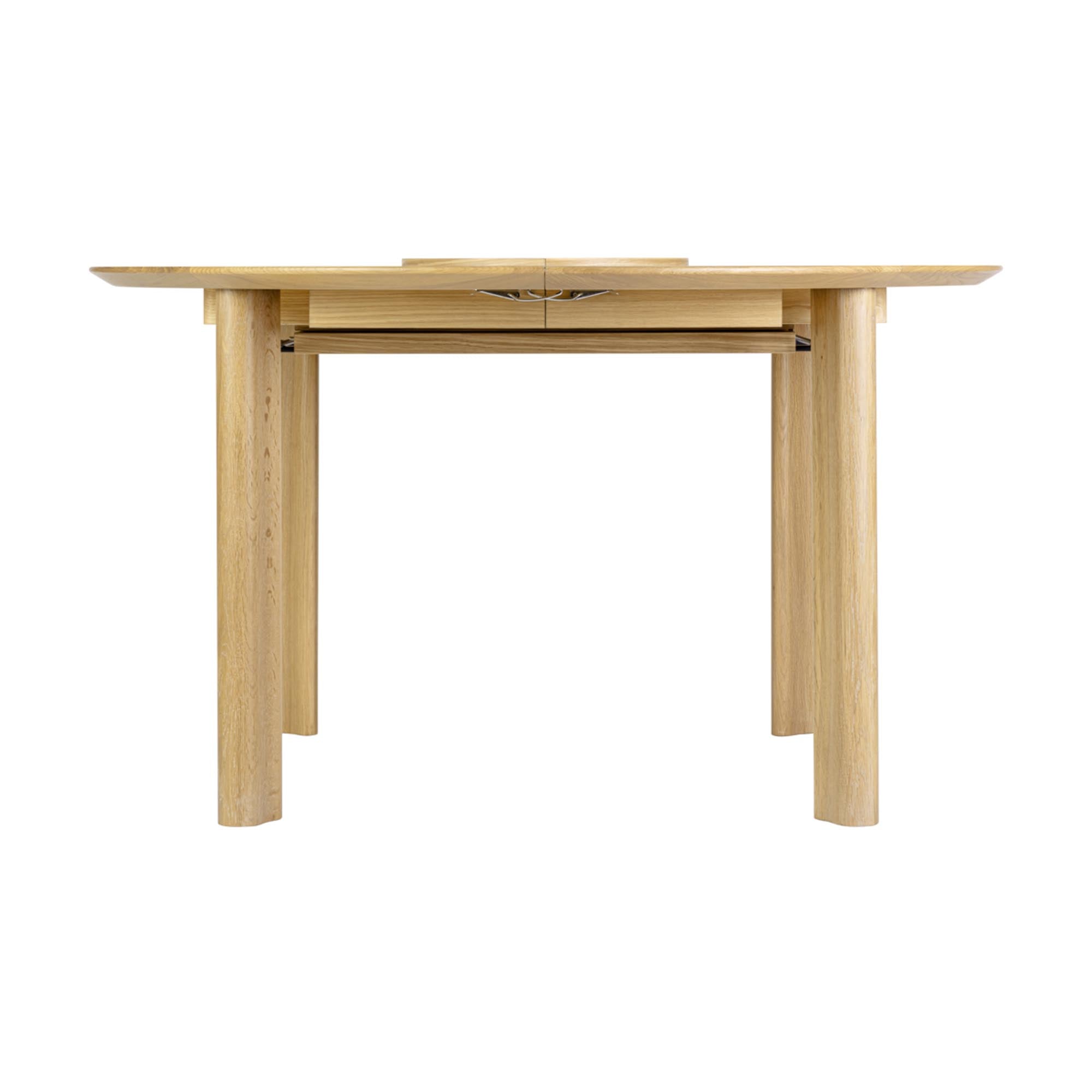 Eleganter Comfort Circle Esstisch von Umage, ausziehbar und aus feiner Eiche. Perfekt für stilvolle Essbereiche und gesellige Anlässe.