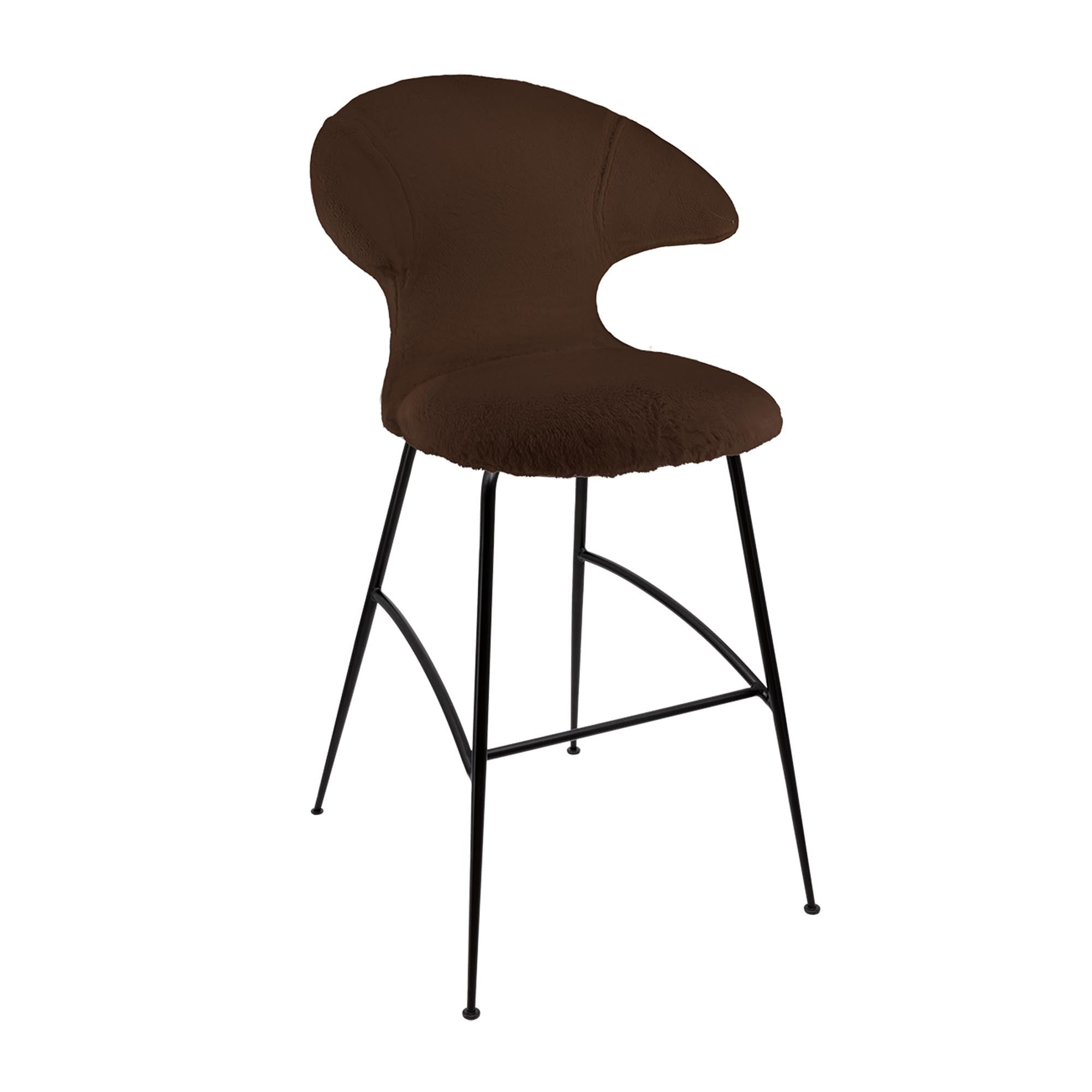 Eleganter Umage Barstuhl: Zeitloses Design für stilvolle Räume.