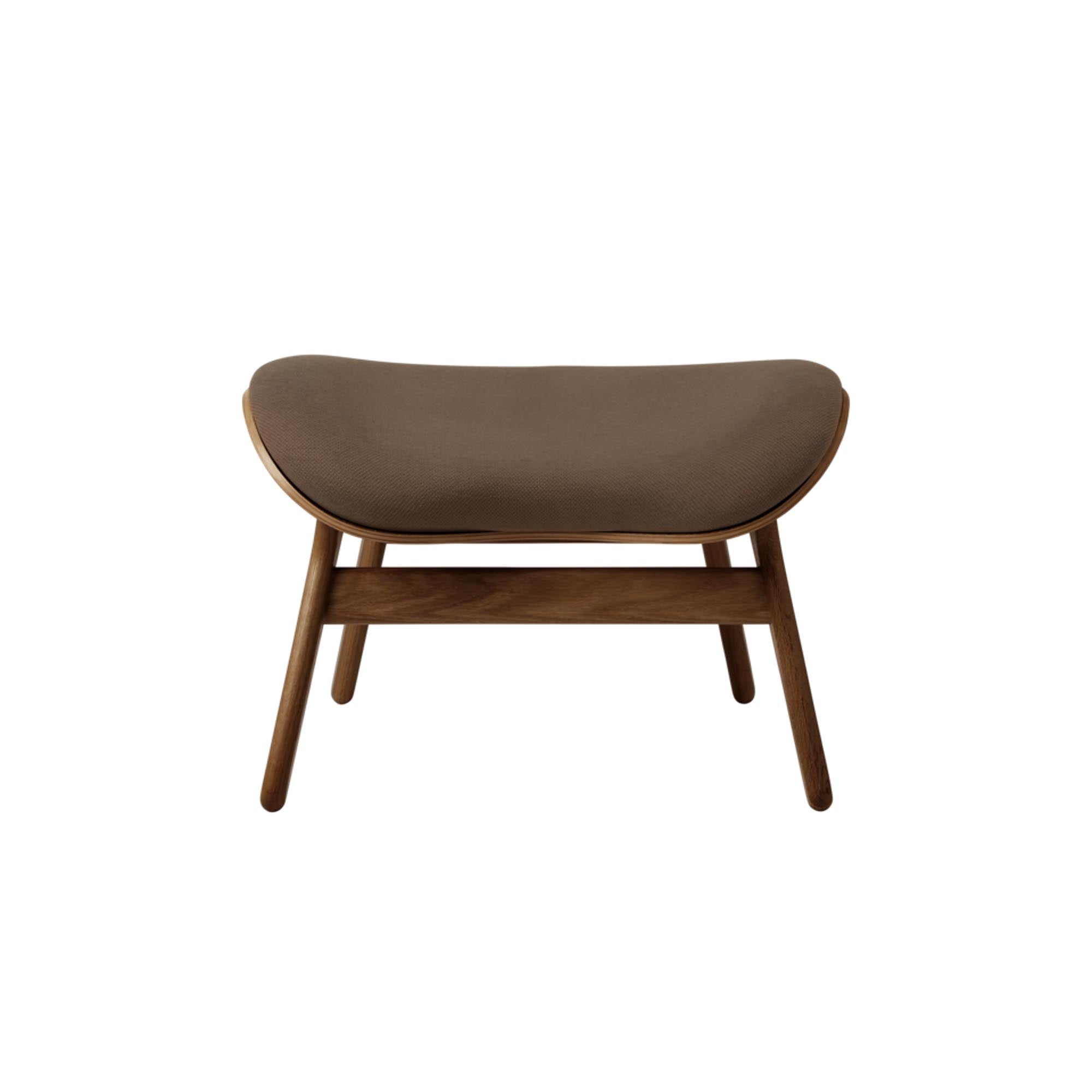 Elegante Ottomane von Umage, perfekt abgestimmt auf Lounge Chairs. Hochwertige Materialien, individuelle Anpassung und nachhaltiges Design.