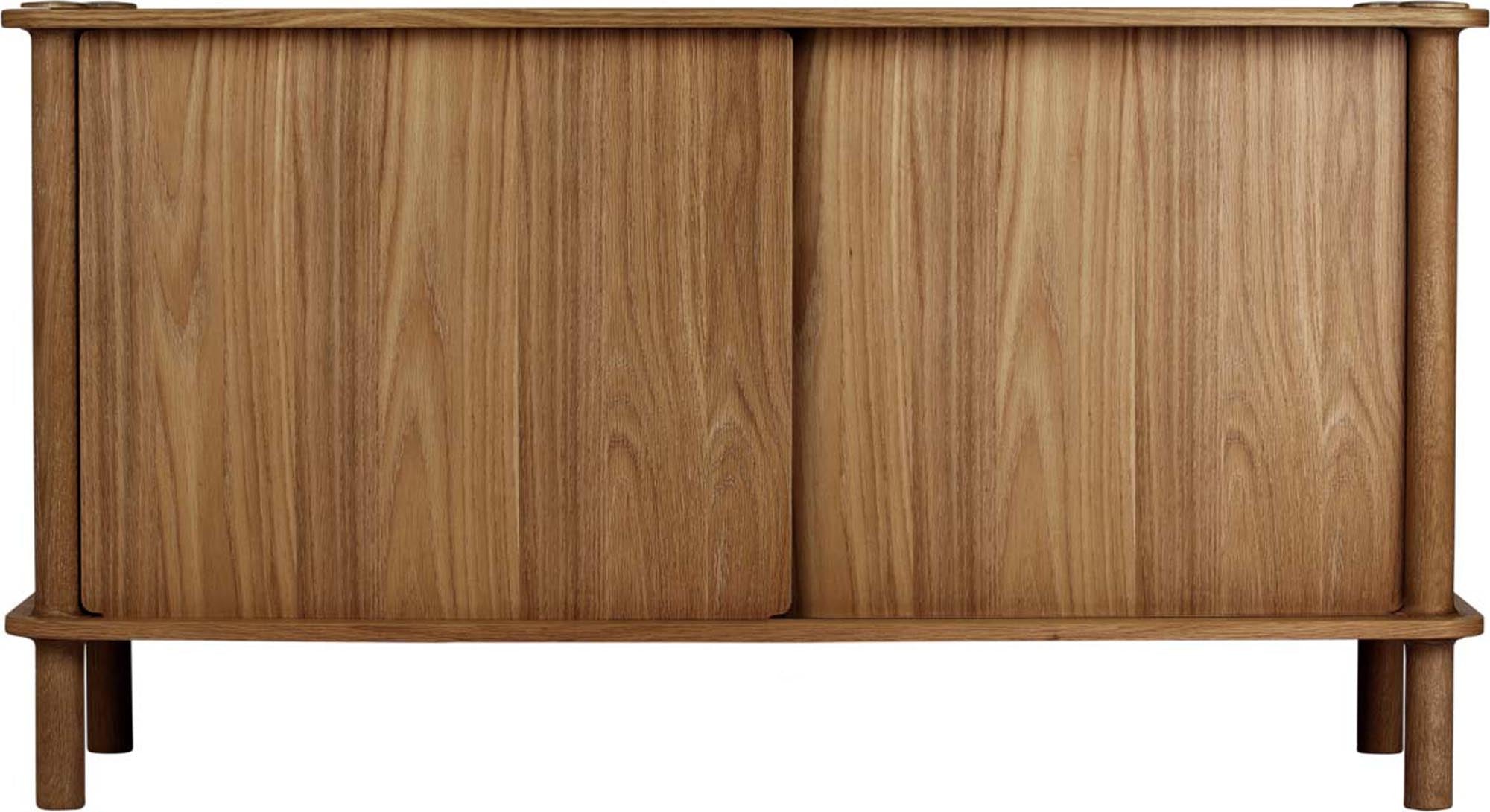 Modernes Italic Sideboard von Umage mit zwei eleganten Holztüren.