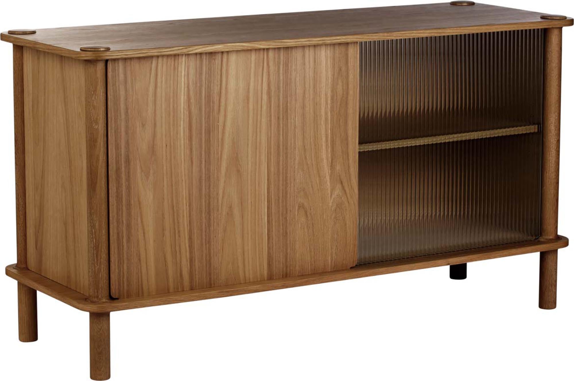 Elegantes Italic Sideboard von Umage mit Holz- und Glastür.