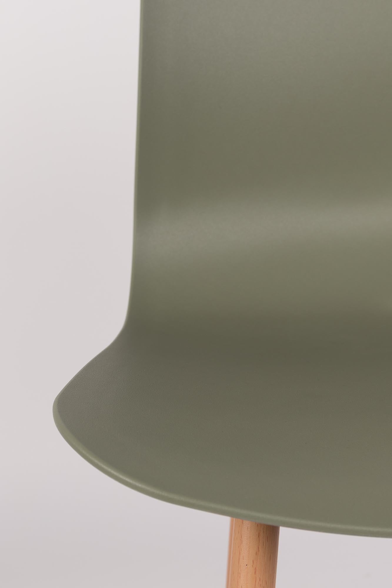 Der LEON Stuhl von White Label Living kombiniert elegantes Design mit optimalem Komfort – ideal für moderne Wohnräume.