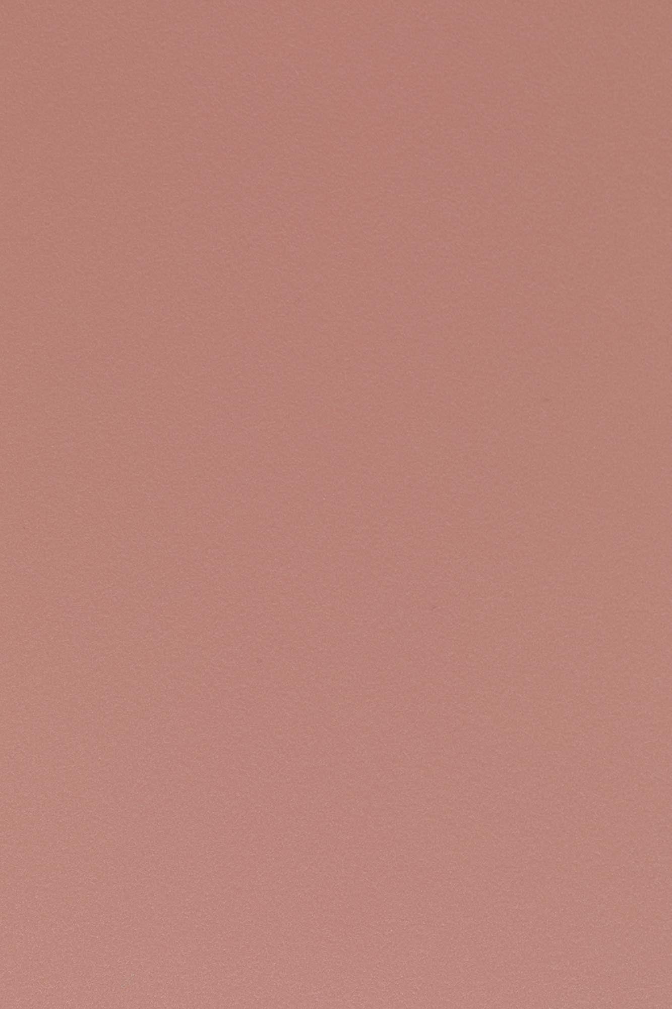 Entdecken Sie den GIGI Stuhl von White Label Living – eine stilvolle Kombination aus Eleganz und Bequemlichkeit, erhältlich in vielfältigen Farben.