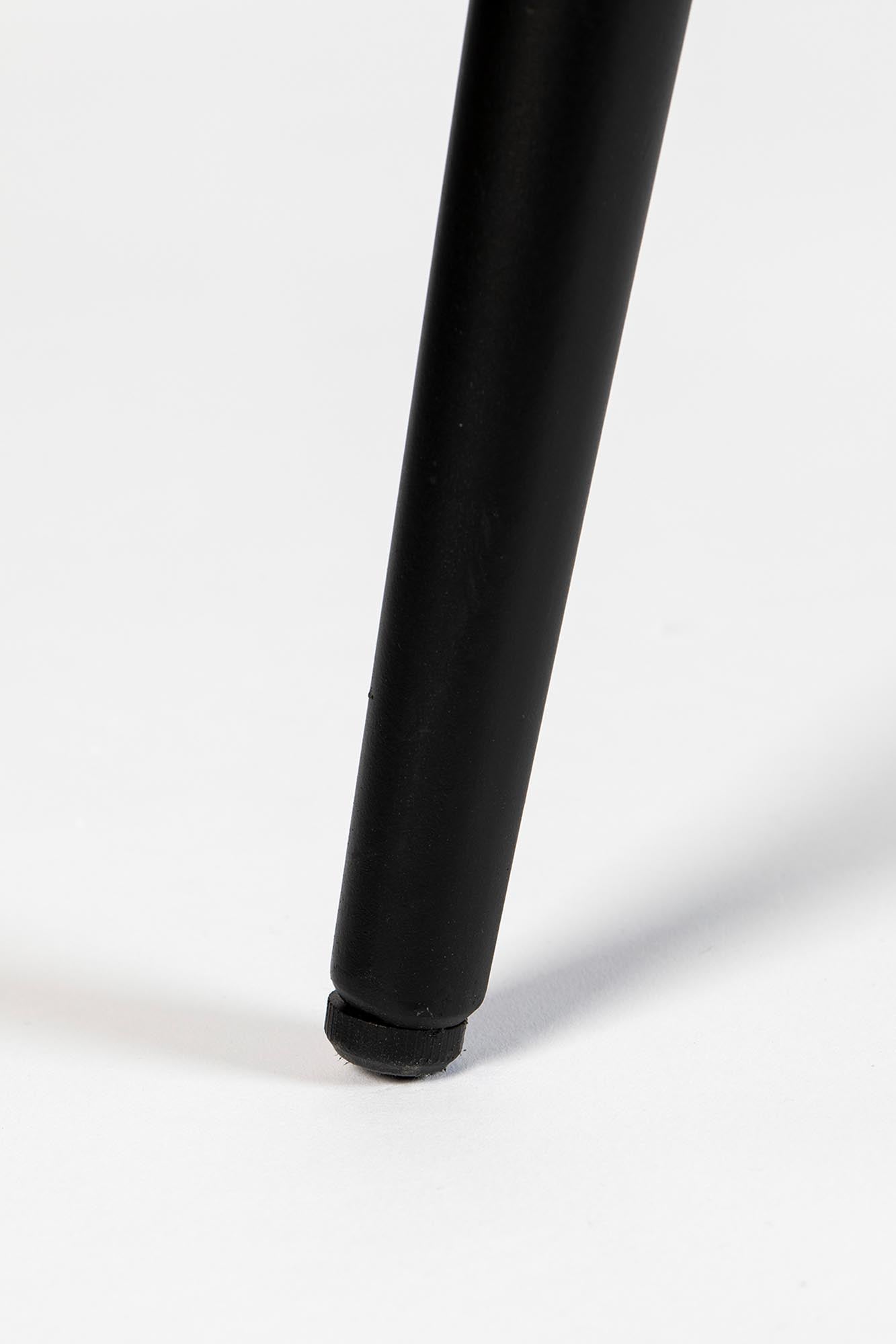 Tisch MO von White Label Living: Stilvolles Design, großzügige Fläche, stabile Holz-Metall-Konstruktion. Wählen Sie Ihre Lieblingsfarbe!