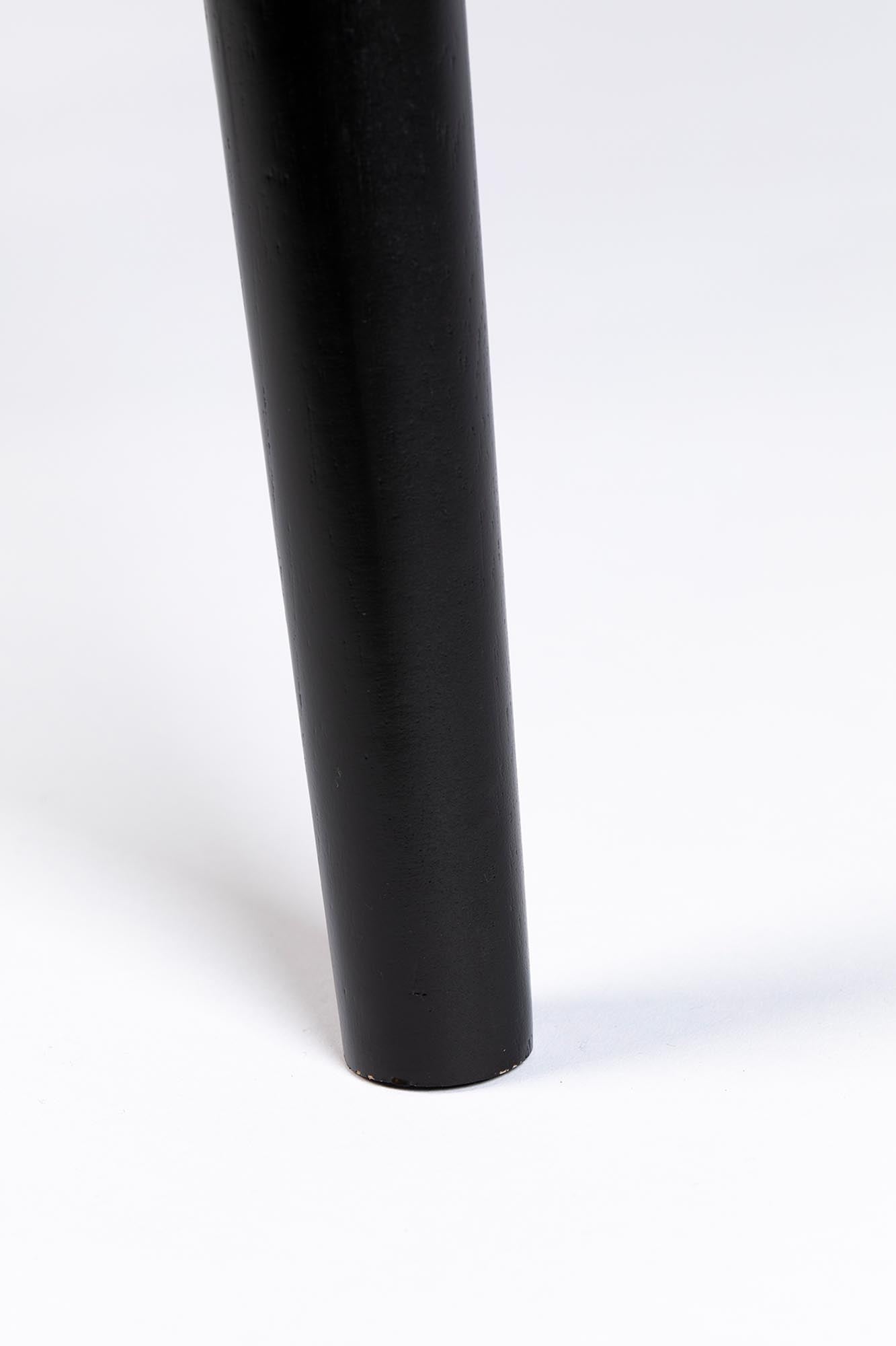 Moderner Esstisch Fabio von White Label Living: Hochwertiges Eichenholz, stilvolles Design und ideal für gesellige Abende.