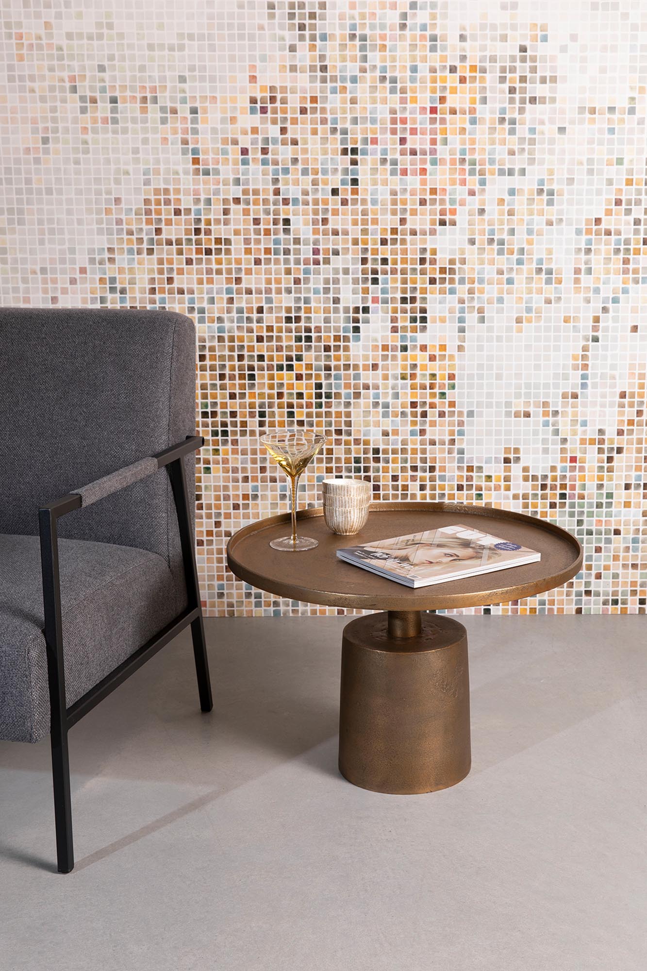 Eleganter Beistelltisch MASON: Minimalistisches Design, vielseitige Farben, ideal für kleine Räume. Perfekt für Getränke & Deko.