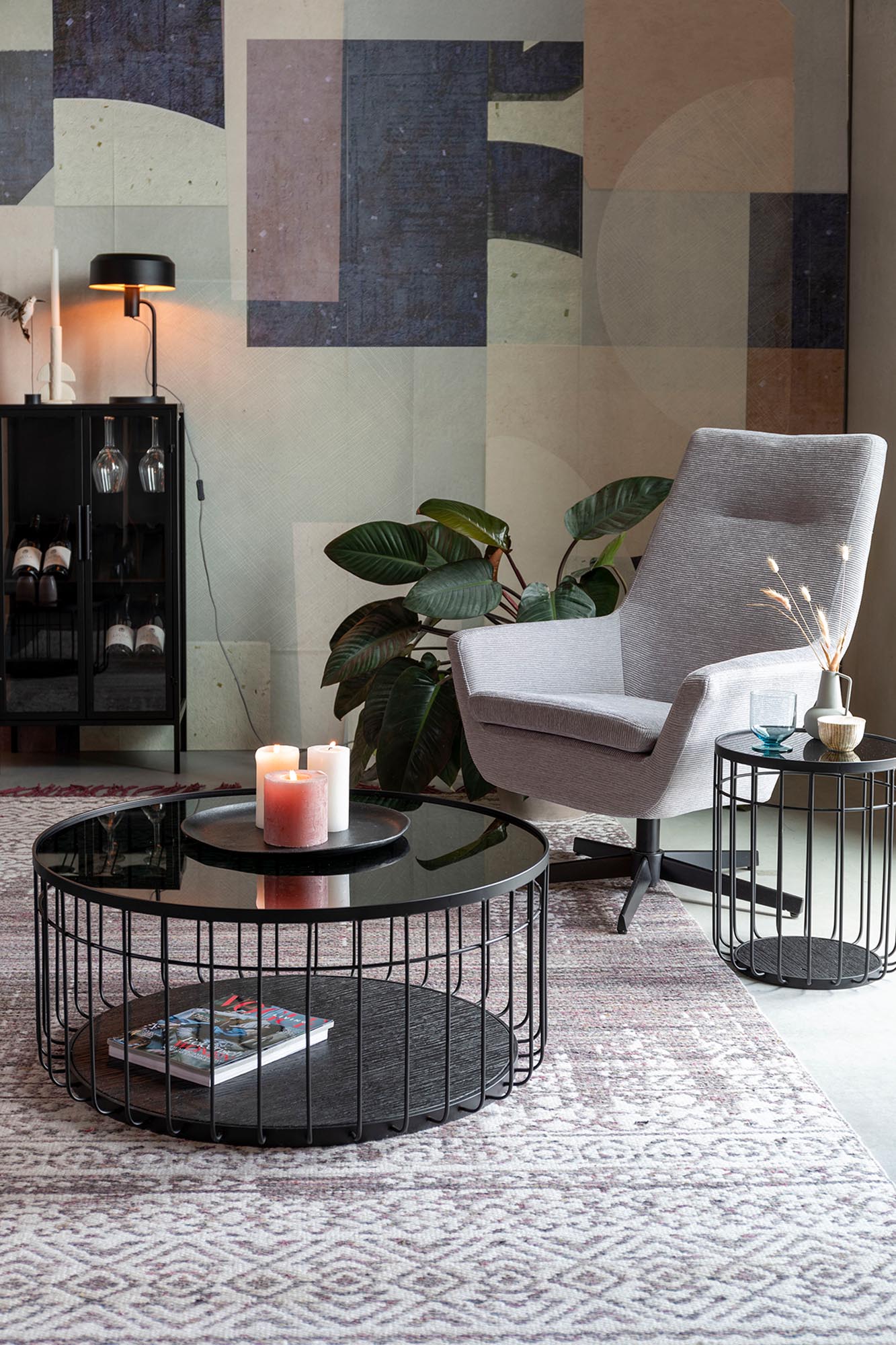 Eleganter Beistelltisch LANCE von White Label Living: Hochwertige Materialien, flexible Nutzung, perfekt für jeden Raum und Einrichtungsstil.