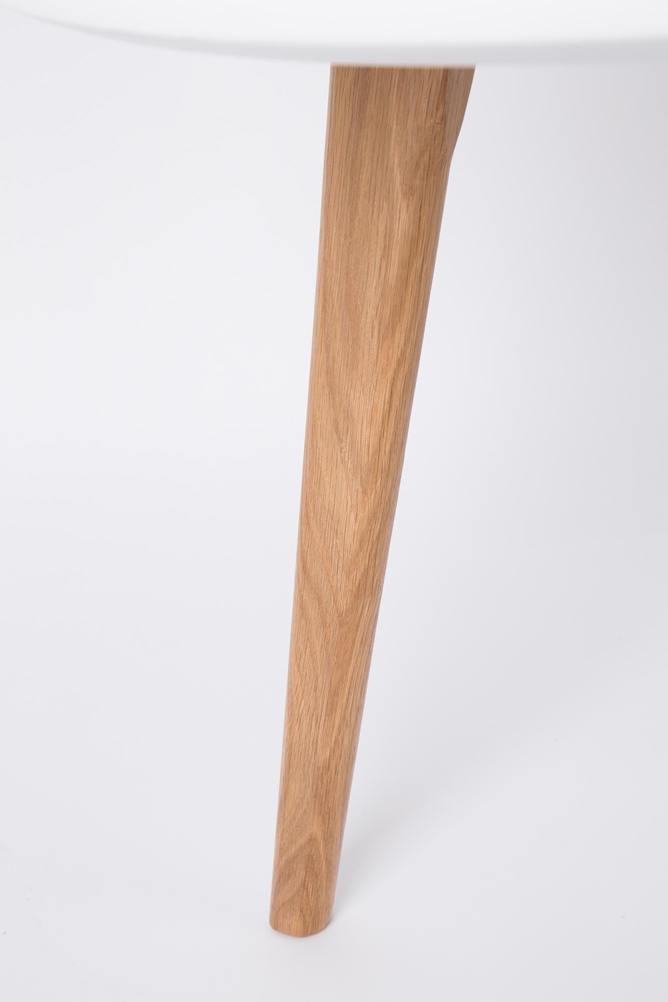 Entdecken Sie das stilvolle Beistelltisch-Set Bodine von White Label Living. Praktisch und elegant, ideal für Wohnzimmer, Schlafzimmer und Flure.