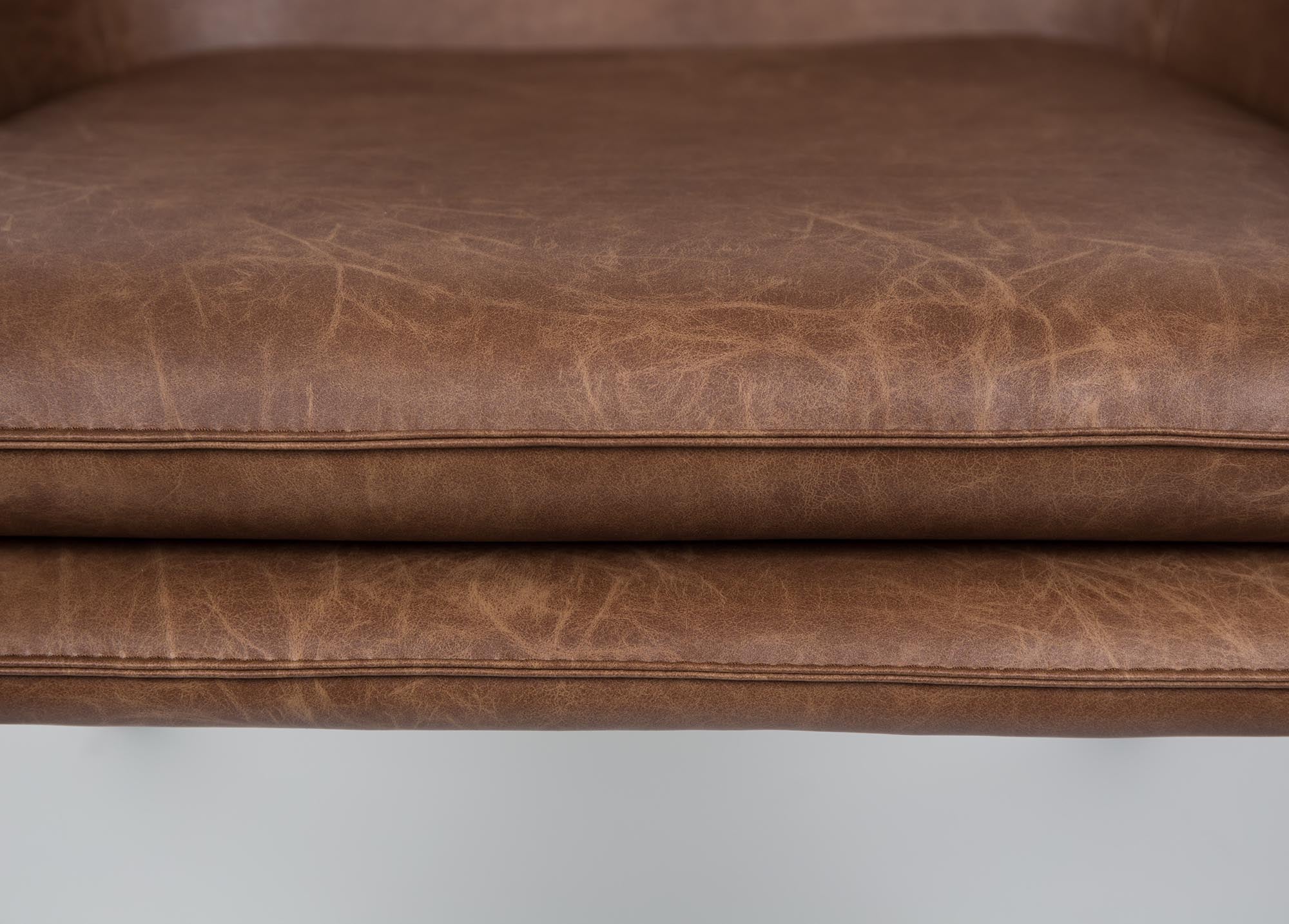 Stylischer Sessel BON von White Label Living in zeitgemäßem Grau, ideal für jedes moderne Wohnambiente.