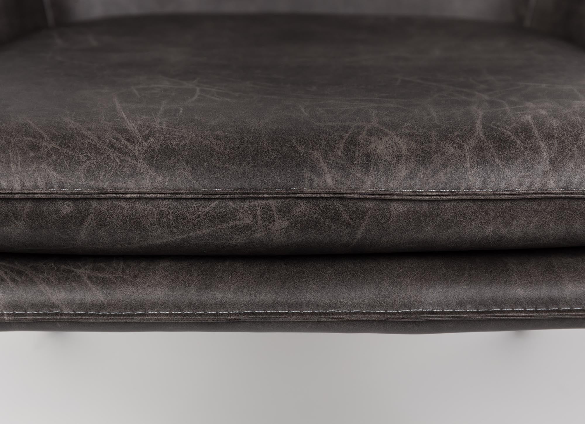 Eleganter Sessel BON von White Label Living, ideal für jedes Zuhause. Komfortable Armlehnen und hochwertige Materialien für entspannte Stunden.