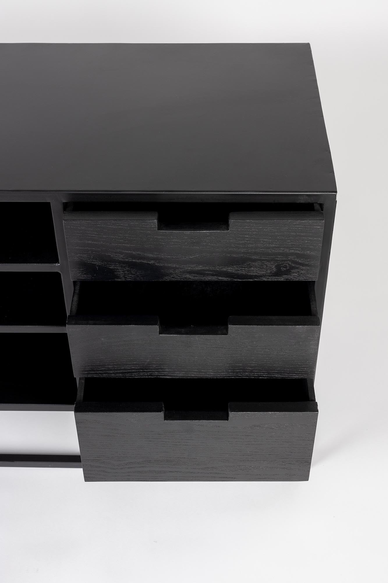 Entdecken Sie das GUUJI Sideboard von White Label Living – stilvoll, funktional und ideal für jeden Wohnraum. Perfekte Aufbewahrungslösung!