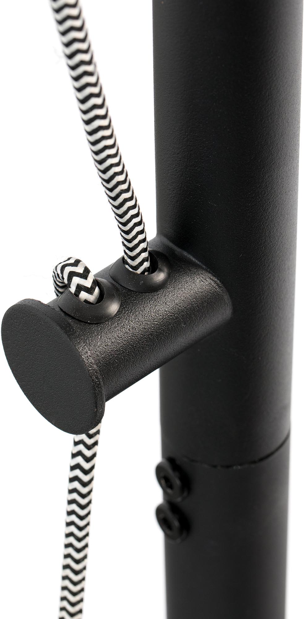 Entdecken Sie die elegante Stehleuchte TOKIO von White Label Living – stilvoll, funktional und perfekt für jedes Zuhause.