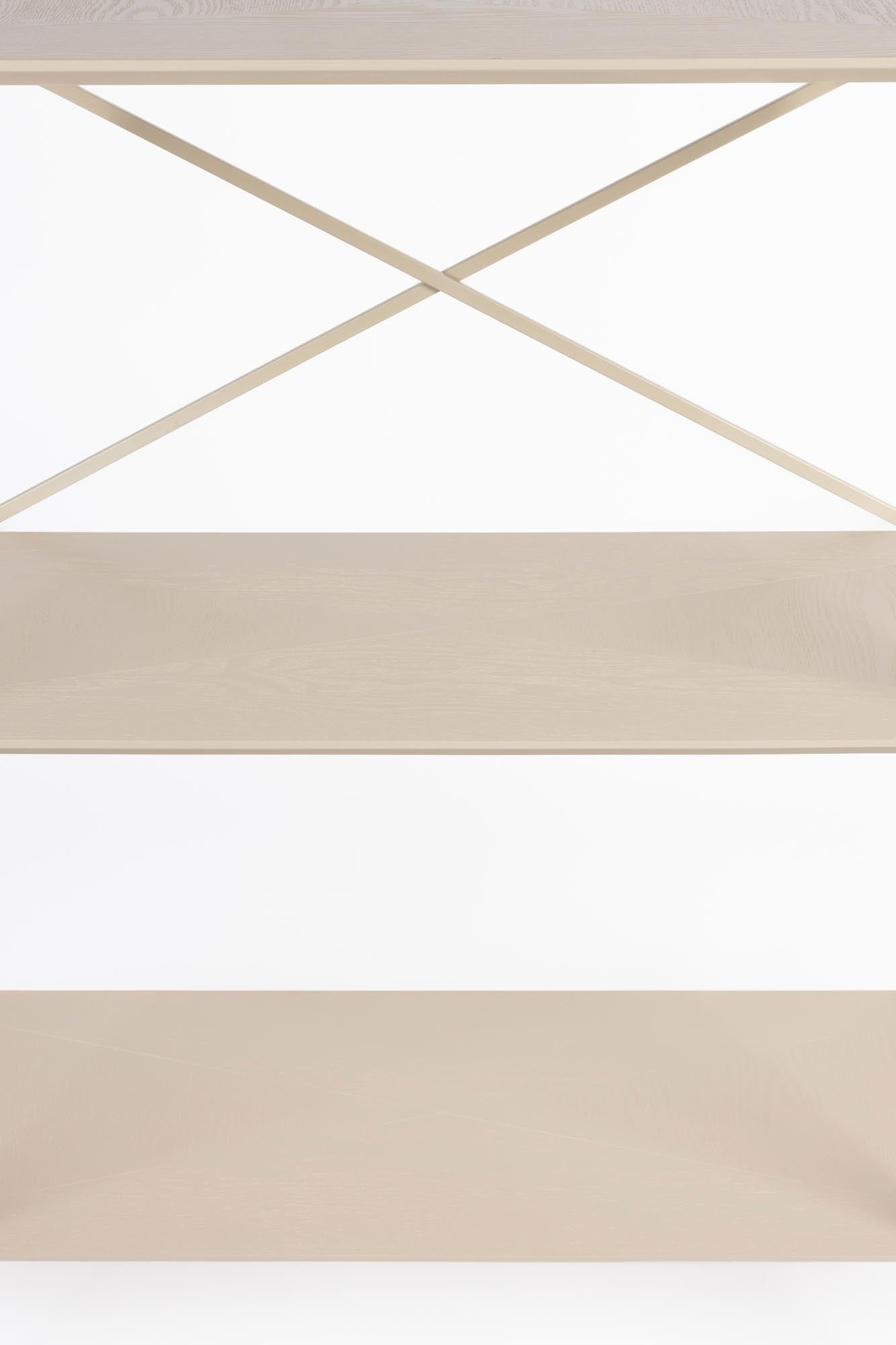 Erleben Sie das Regal Cabinet Marcio von White Label Living – ein stilvolles Möbelstück, das modernen Charme und großzügigen Stauraum bietet.