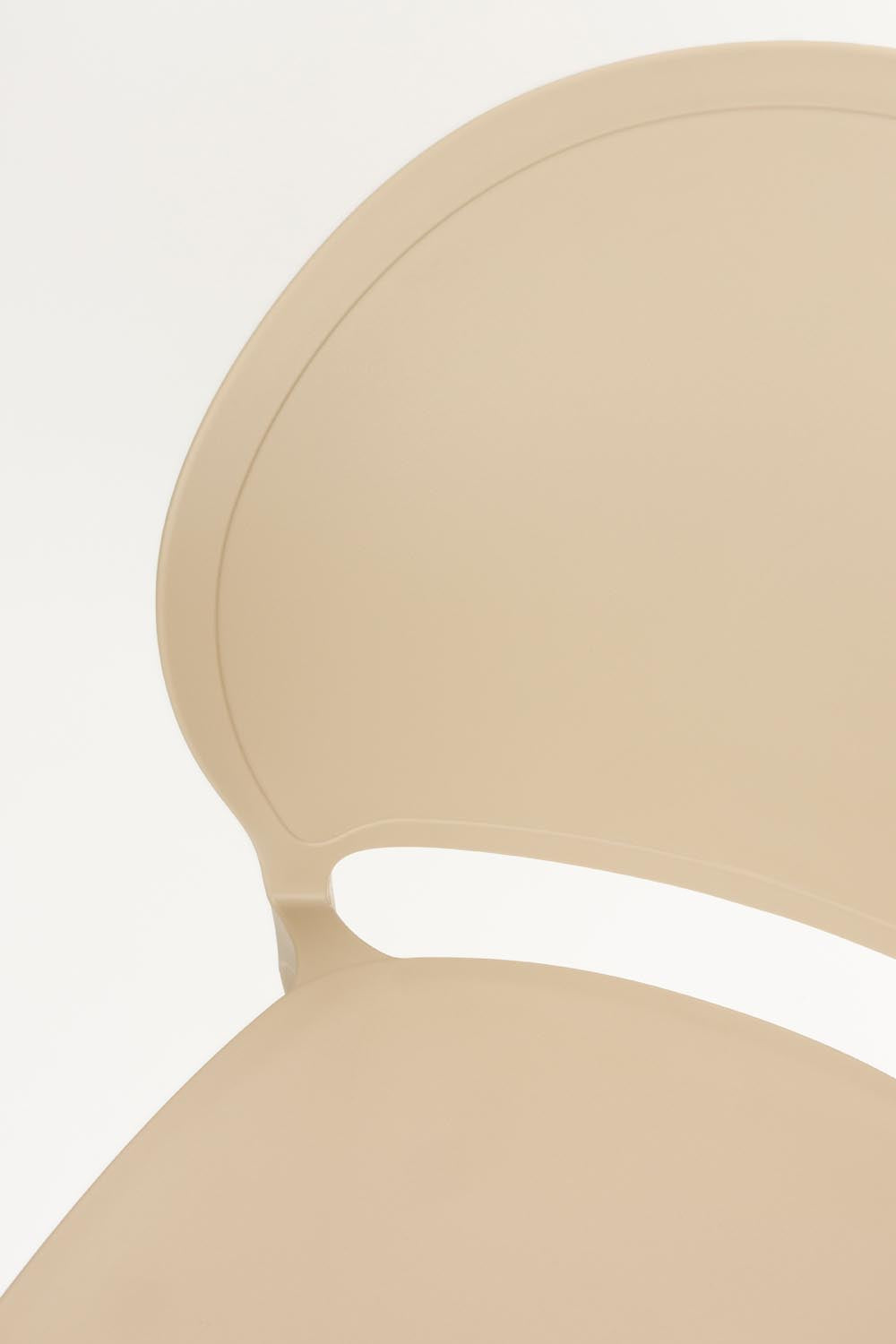 Outdoor-Stuhl Sjoerd Beige: Komfort und Stil für jeden Aussenbereich.