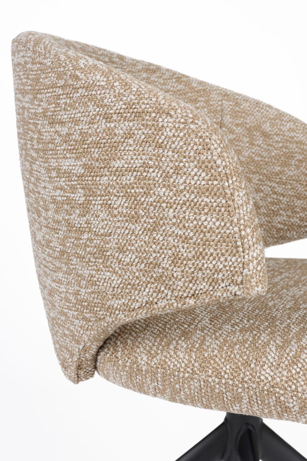 Balado Stuhl Braun: Modernes Design und Komfort von White Label.