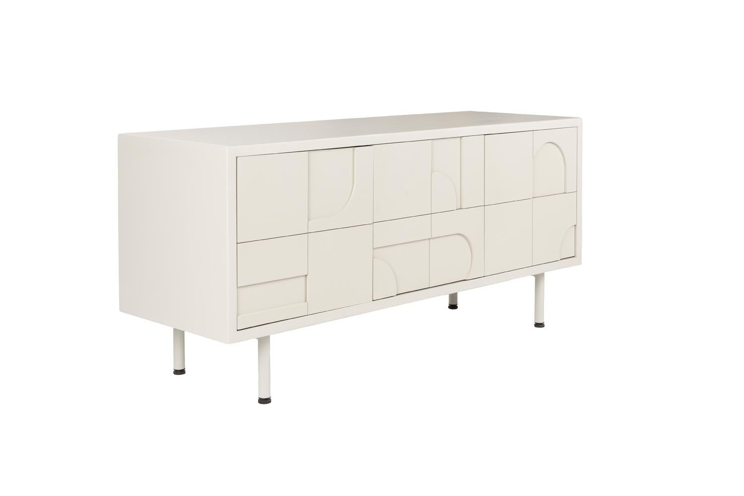 Sideboard Funk: Zeitloses Design für stilvolle Wohnräume.