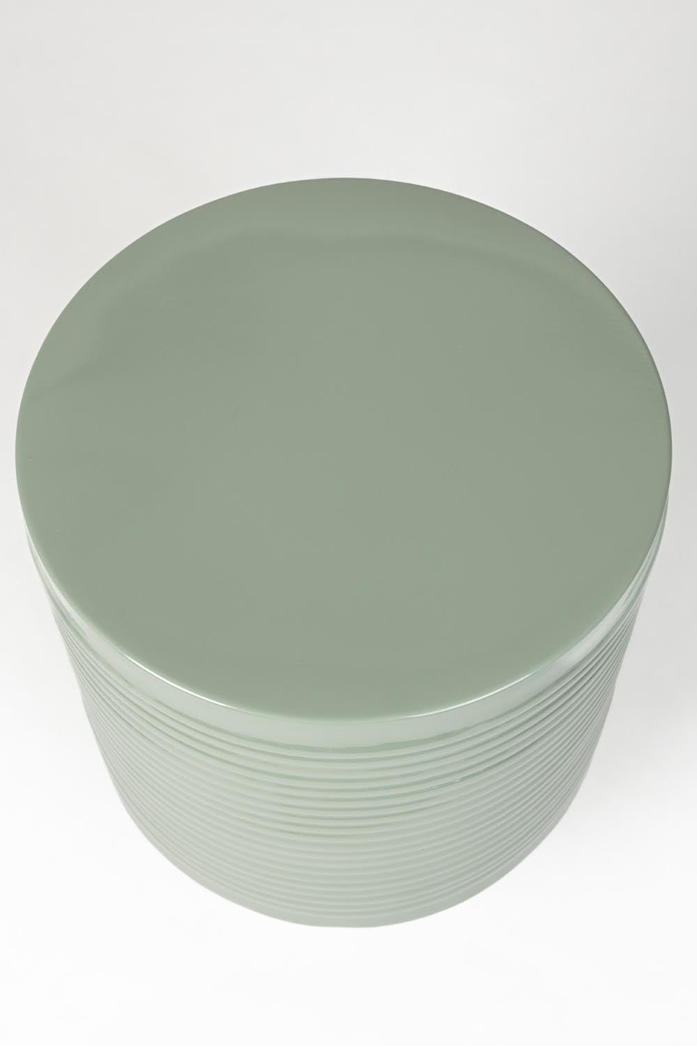 Eleganter grüner Sven Beistelltisch von White Label Living.