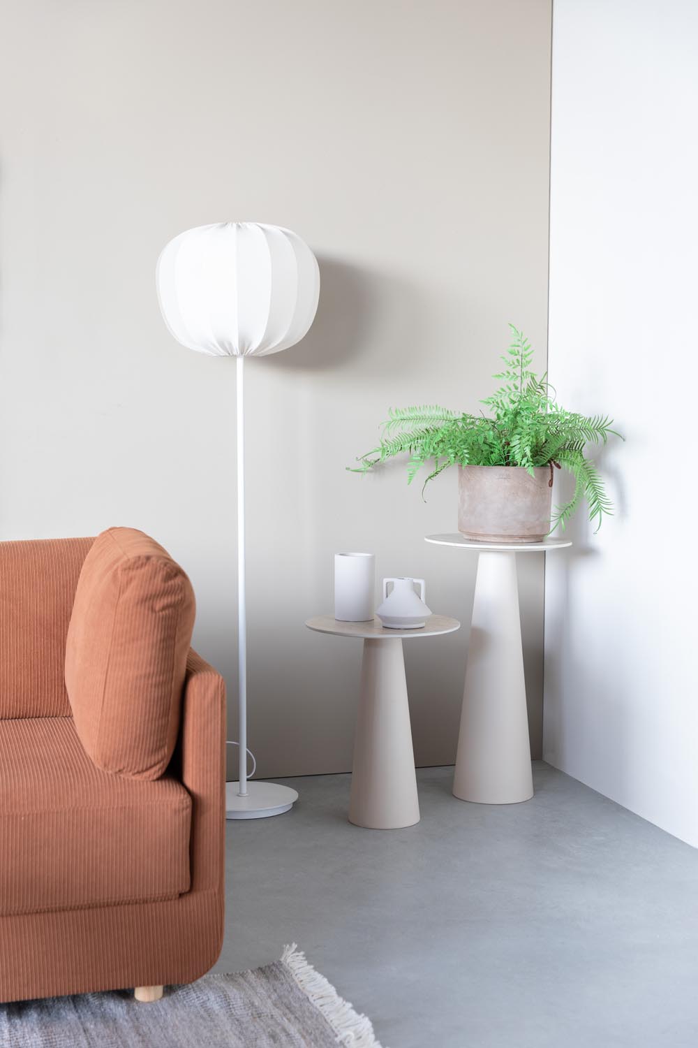 Moderner Joya Beistelltisch: Stilvolles Design von White Label Living.