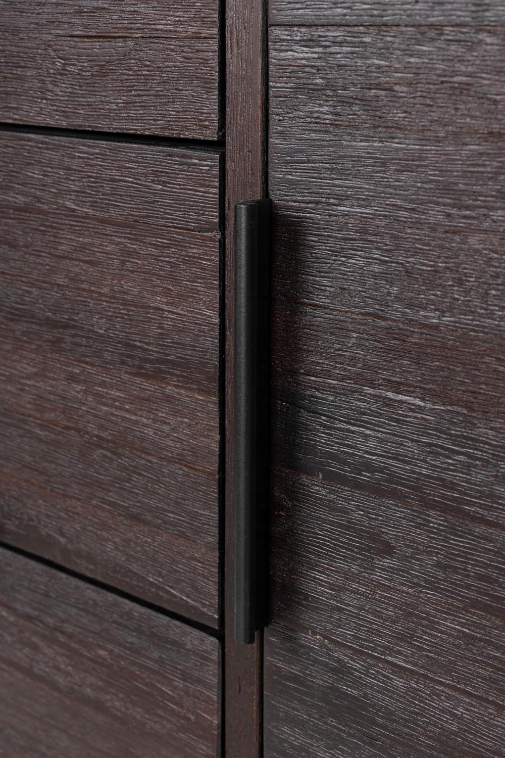 Hochwertiges Sideboard Webster von White Label Living: Stilvolles Design aus Teakholz mit großzügigem Stauraum für Ihr Zuhause.