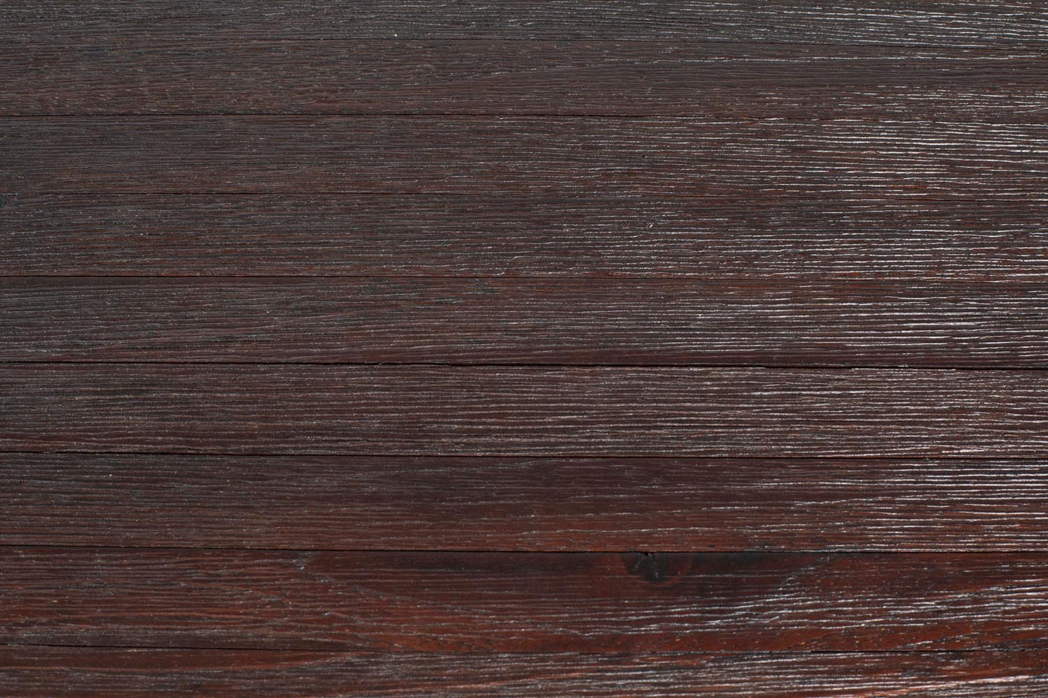 Webster Schrank S: Zeitloses Design aus hochwertigem Teakholz.