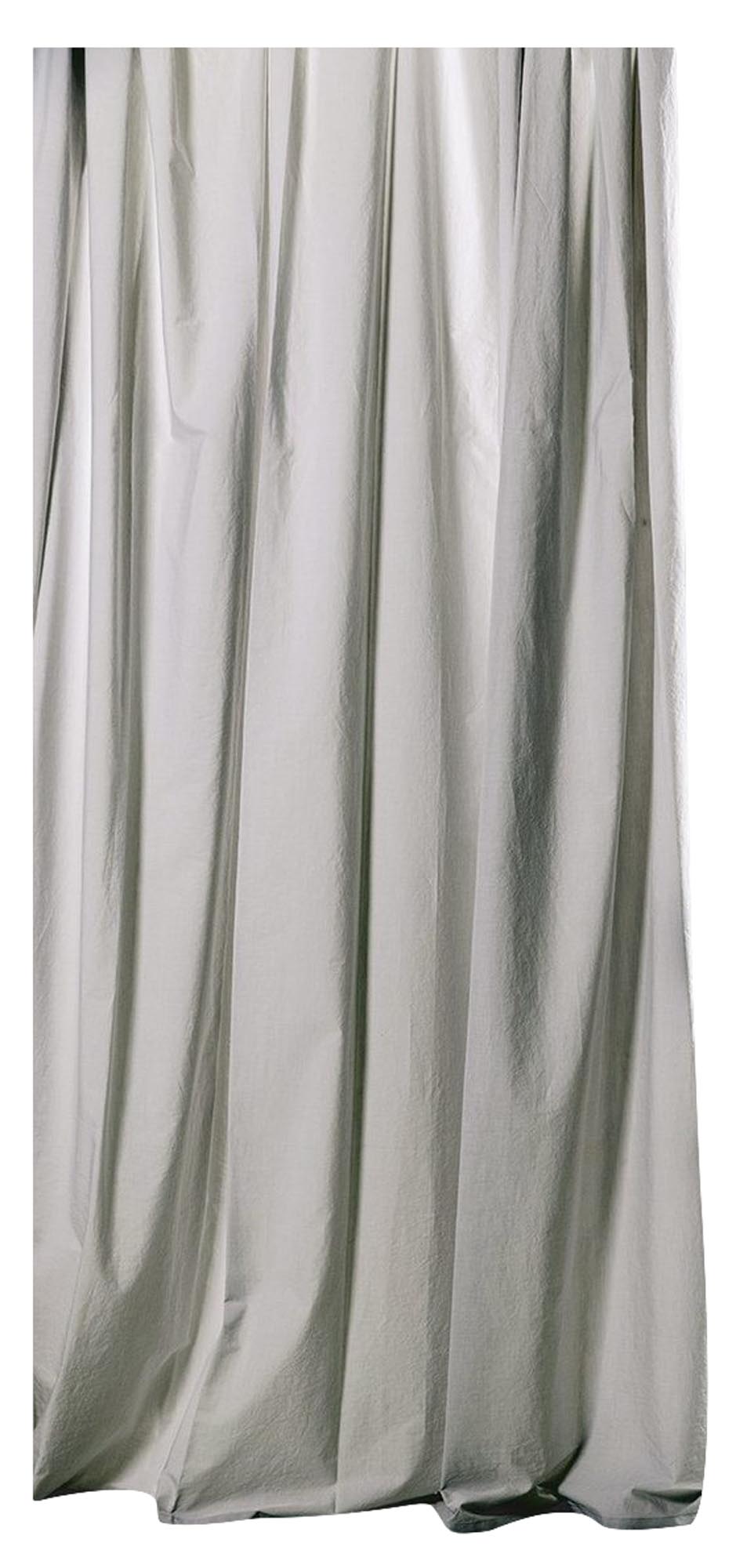 Eleganter grauer Vorhang aus hochwertiger ägyptischer Baumwolle von ZigZagZurich – ideal für stilvolle Fensterdekoration.