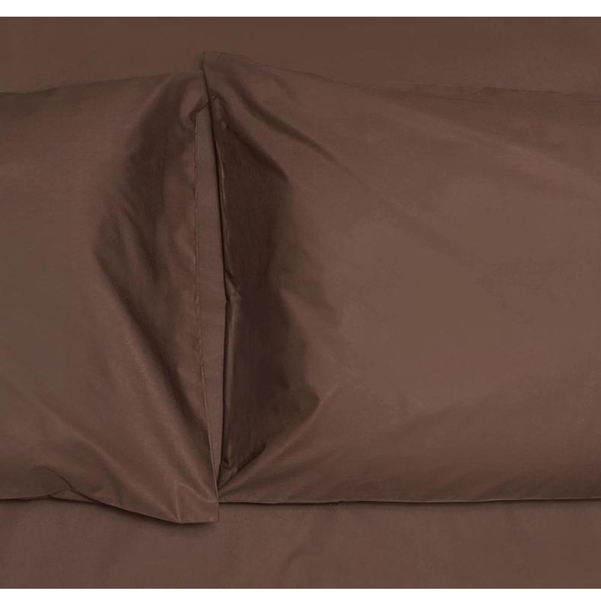 Luxuriöser Perkal-Kissenbezug von ZigZagZurich aus feiner Baumwolle.