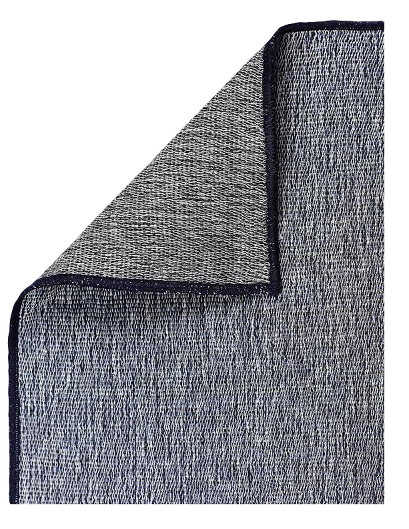 Luxuriöser Bettüberwurf Mona von ZigZagZurich für stilvolle Akzente.