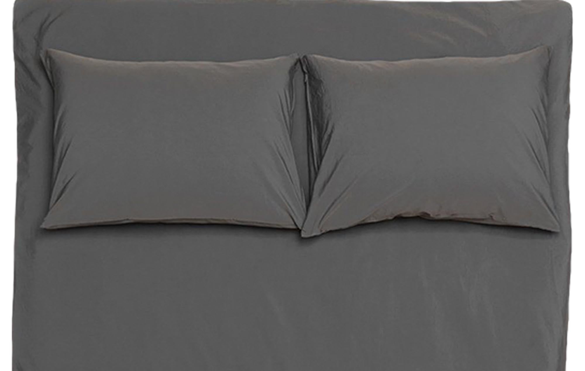 ZigZagZurich: Retro Kissenbezug für charmante Wohnraumgestaltung.