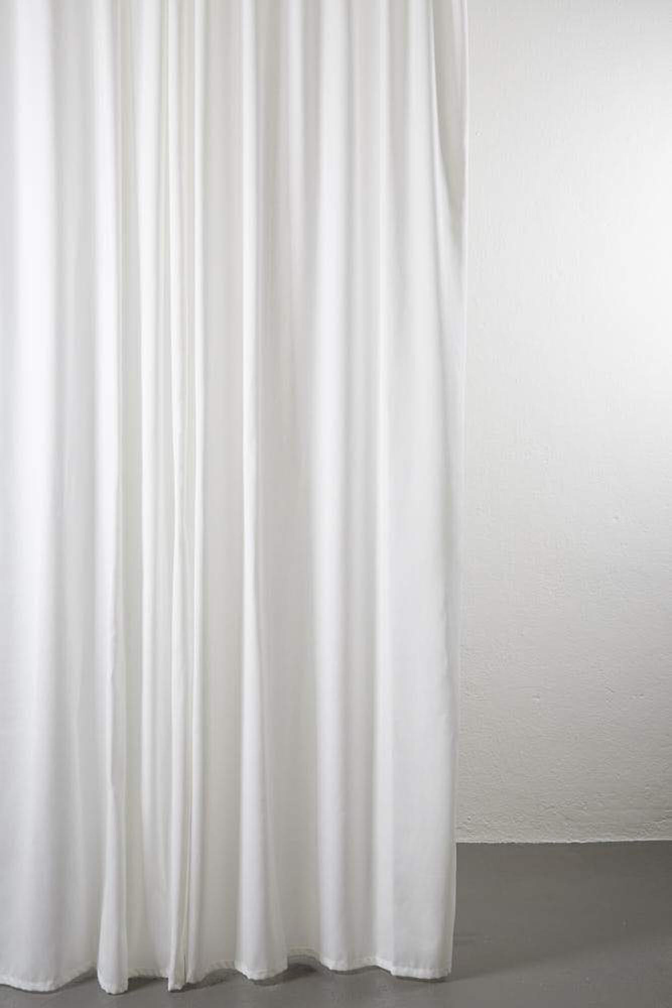 ZigZagZurich Outdoor Vorhang: Modernes Design für optimalen Sonnenschutz.