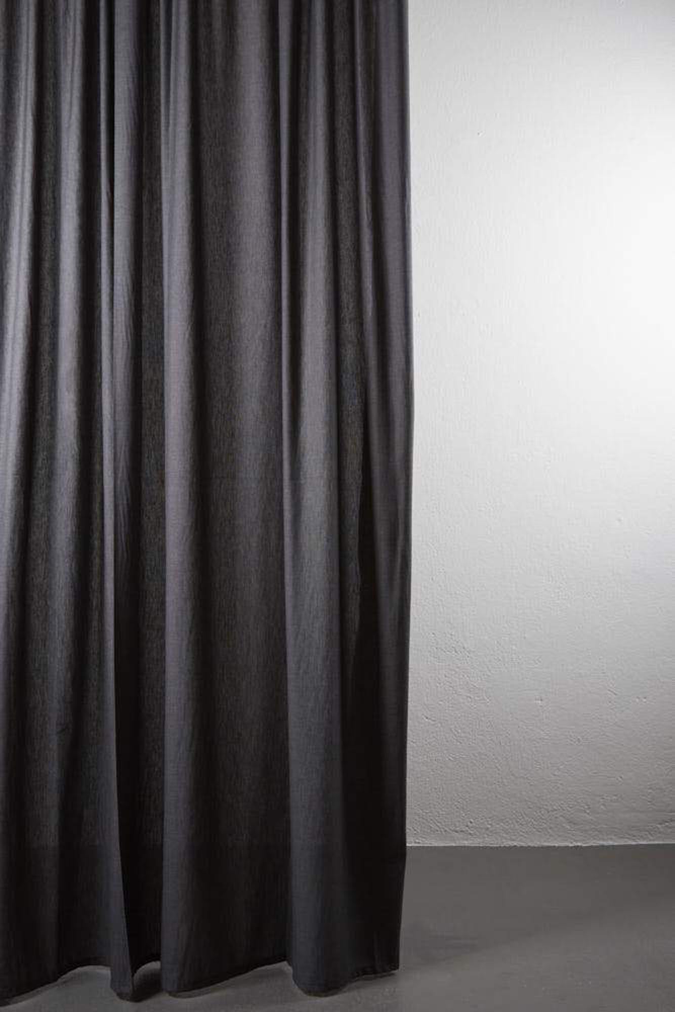 ZigZagZurich Outdoor Vorhang: Eleganter Schutz für Terrasse & Balkon.