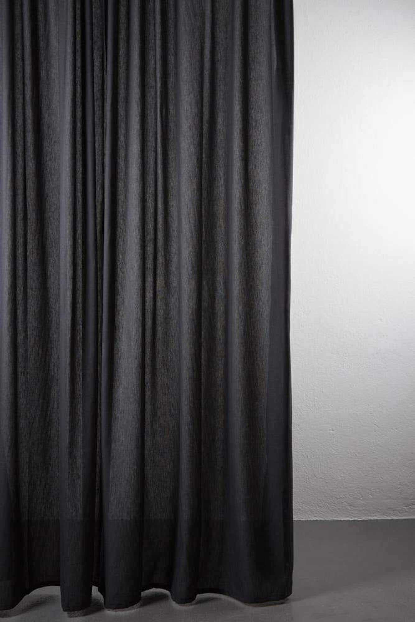 ZigZagZurich Outdoor Vorhang: Eleganter Schutz für Terrasse & Balkon.