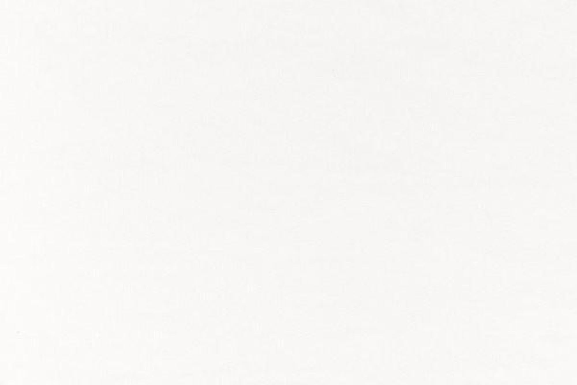 Der stilvolle Azura Vorhang von ZigZagZurich vereint Baumwolle und Leinen für ein modernes Ambiente.