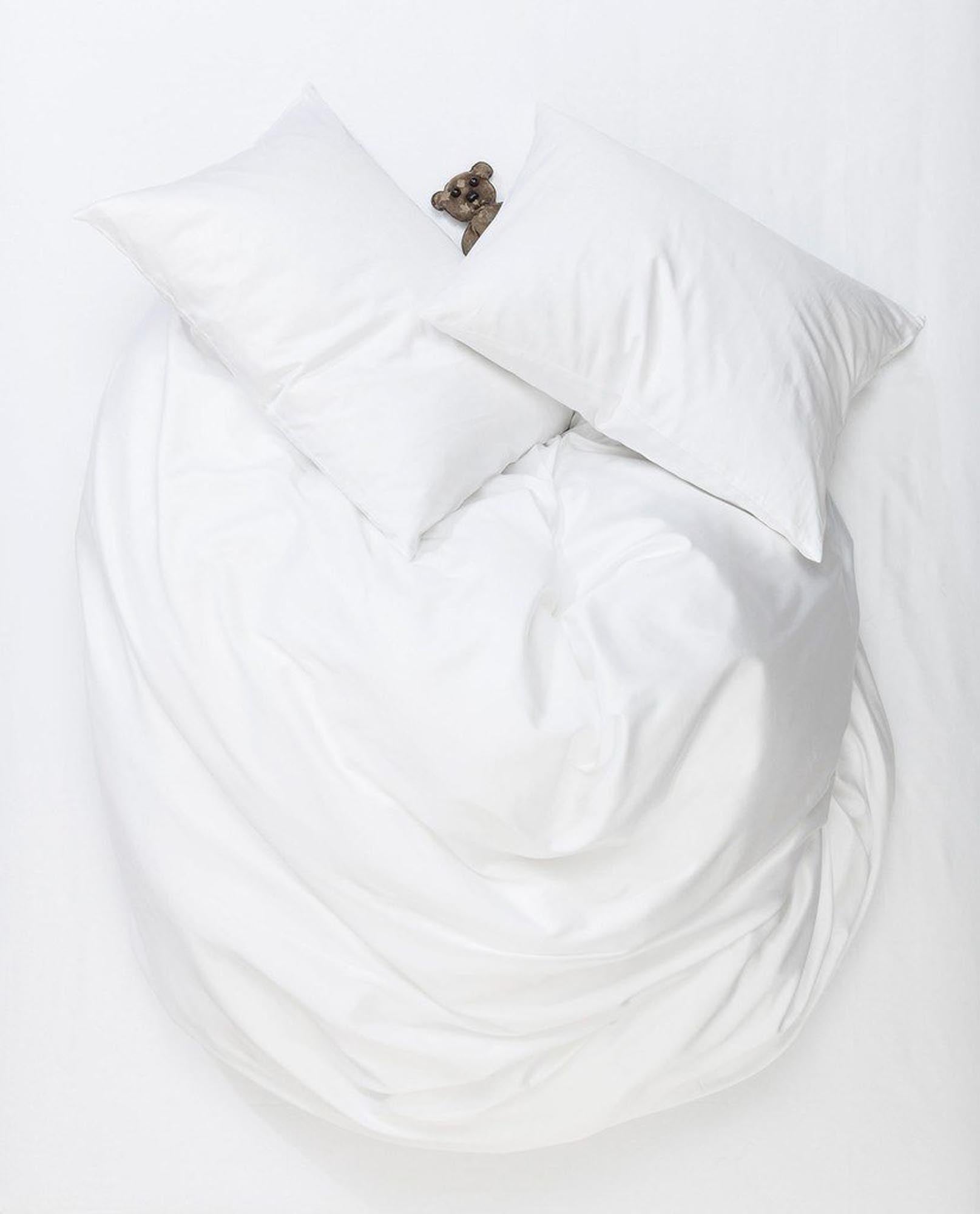 Hochwertiger Kissenbezug aus Perkal von ZigZagZurich, gefertigt aus 100% Baumwolle für ein luxuriöses Schlafgefühl.